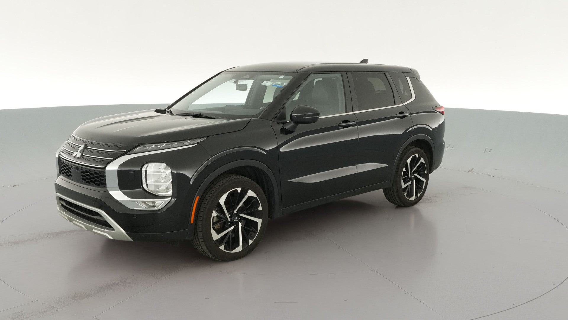 2024 Mitsubishi Outlander vehicle photo