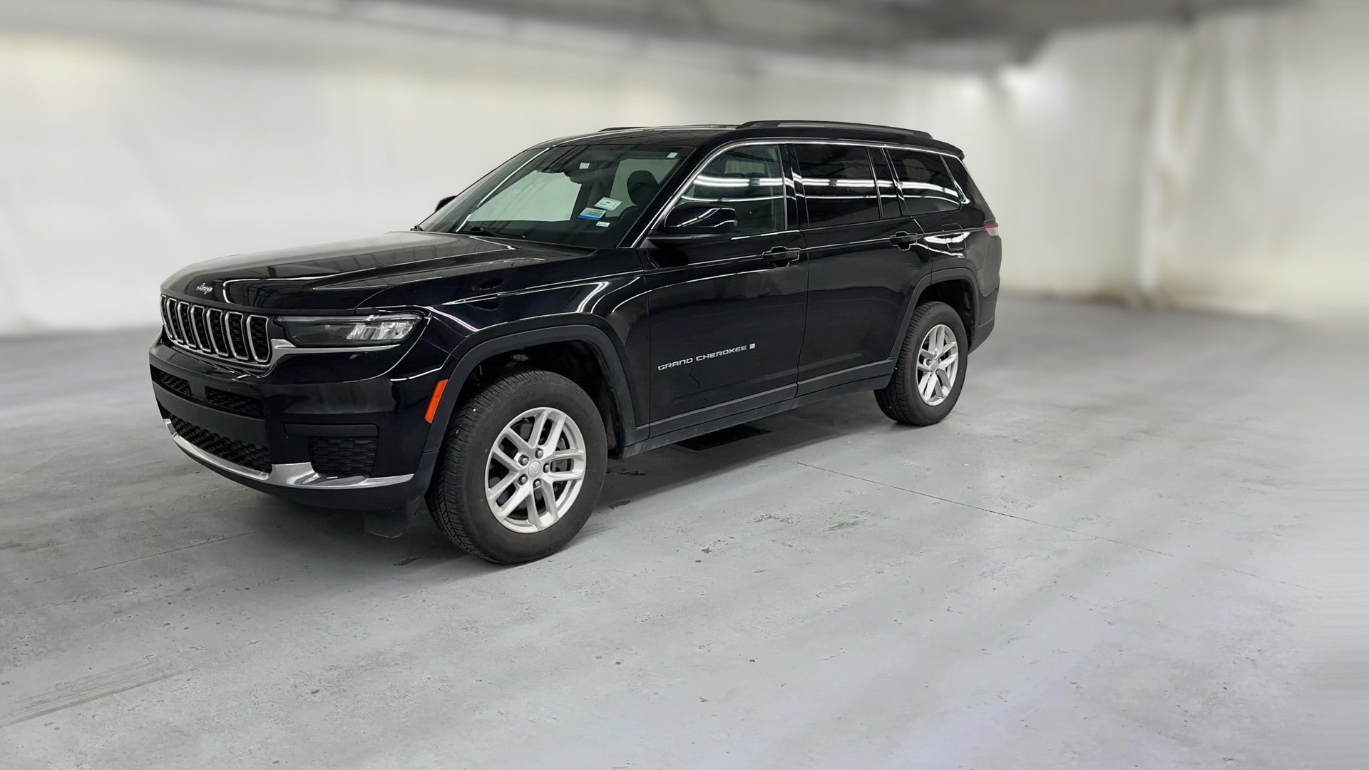 2023 Jeep Grand Cherokee L vehicle photo