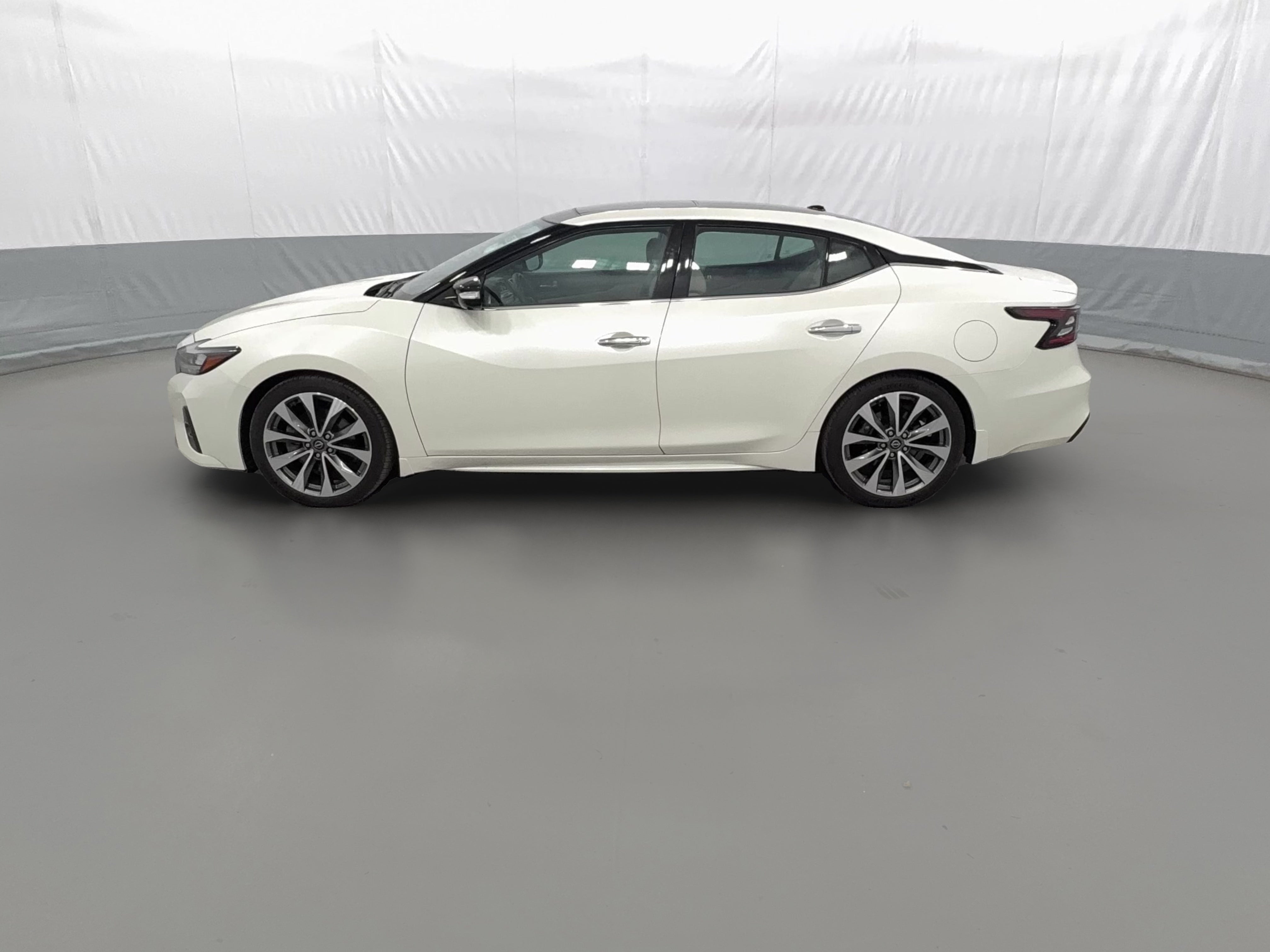 2023 Nissan Maxima Platinum - Photo 32