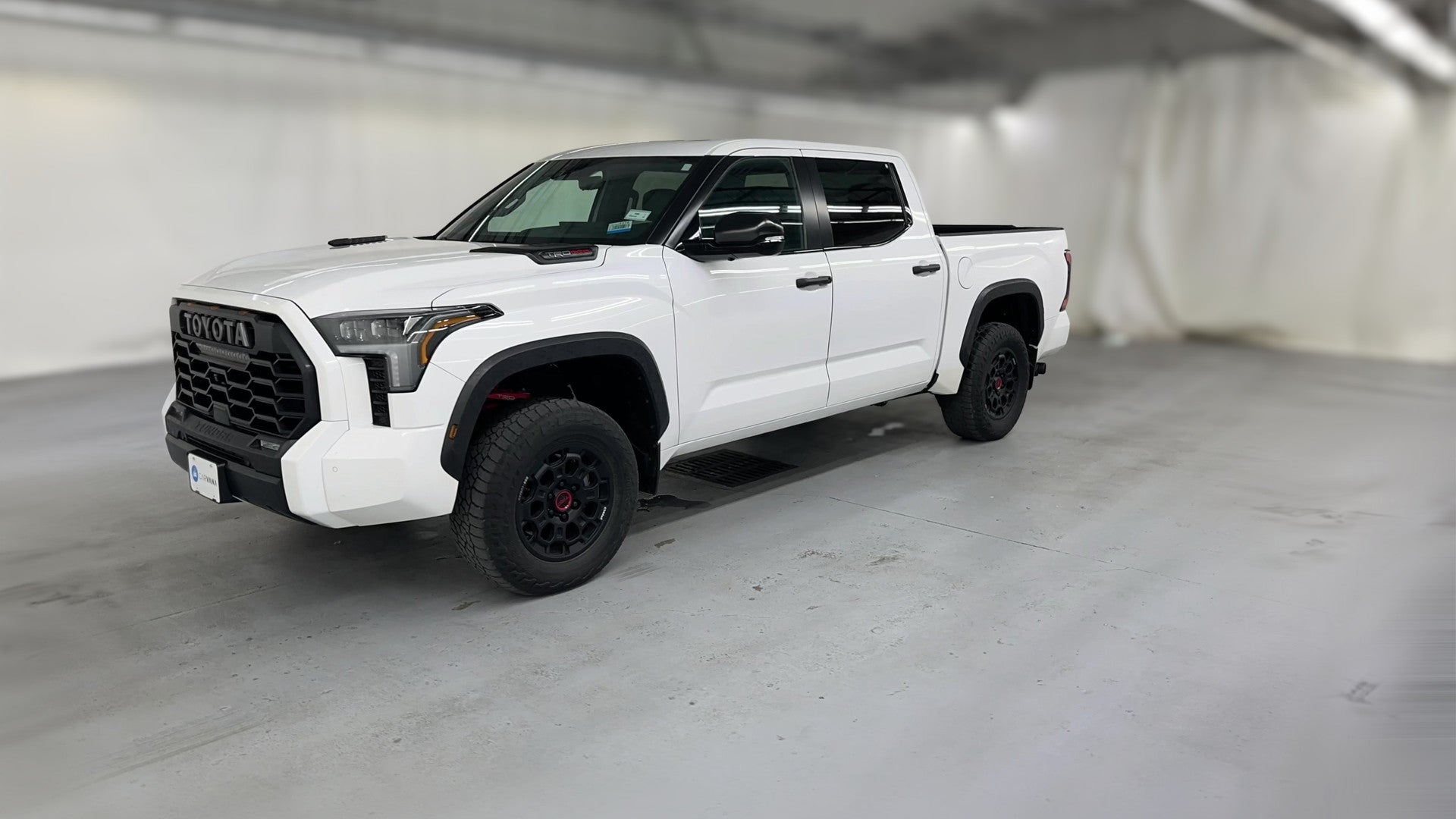 2024 Toyota Tundra Hybrid CrewMax vehicle photo