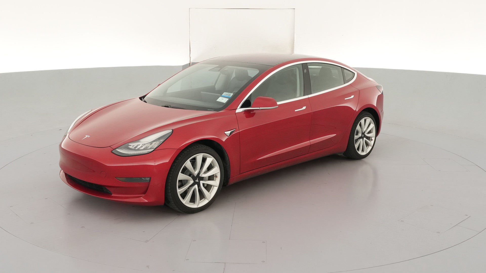 2018 Tesla Model 3 vehicle photo