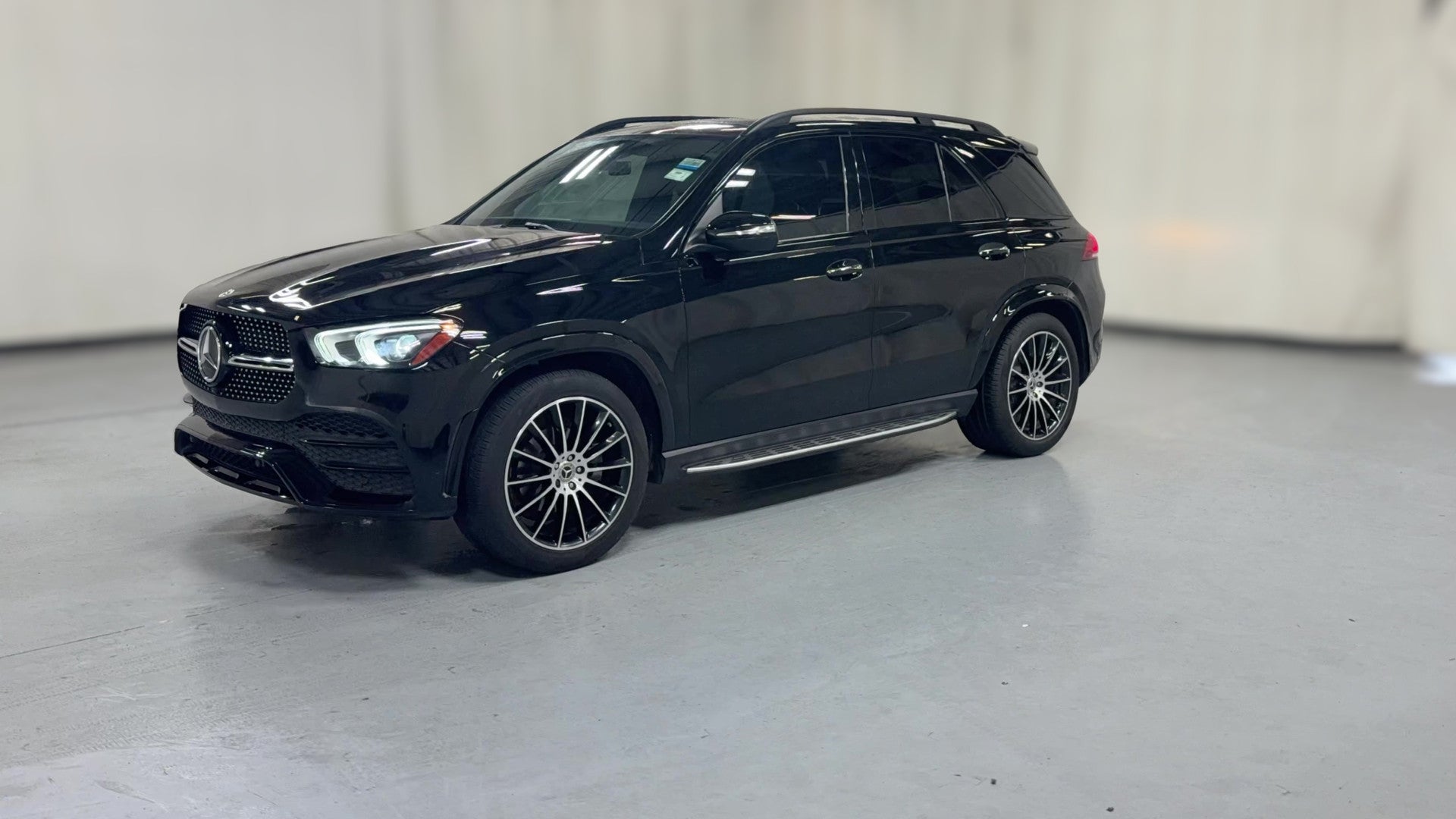 2022 Mercedes-Benz GLE vehicle photo