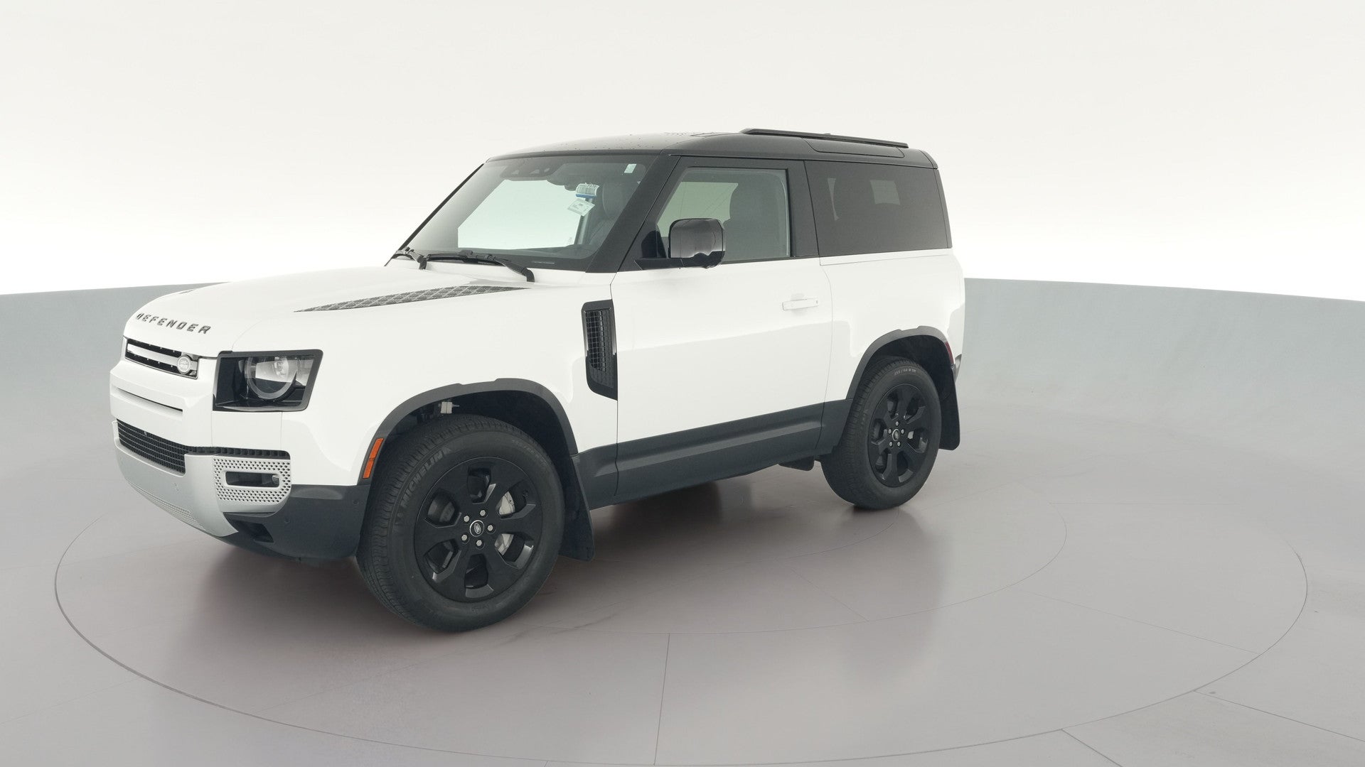 2023 Land Rover Defender 90 vehicle photo