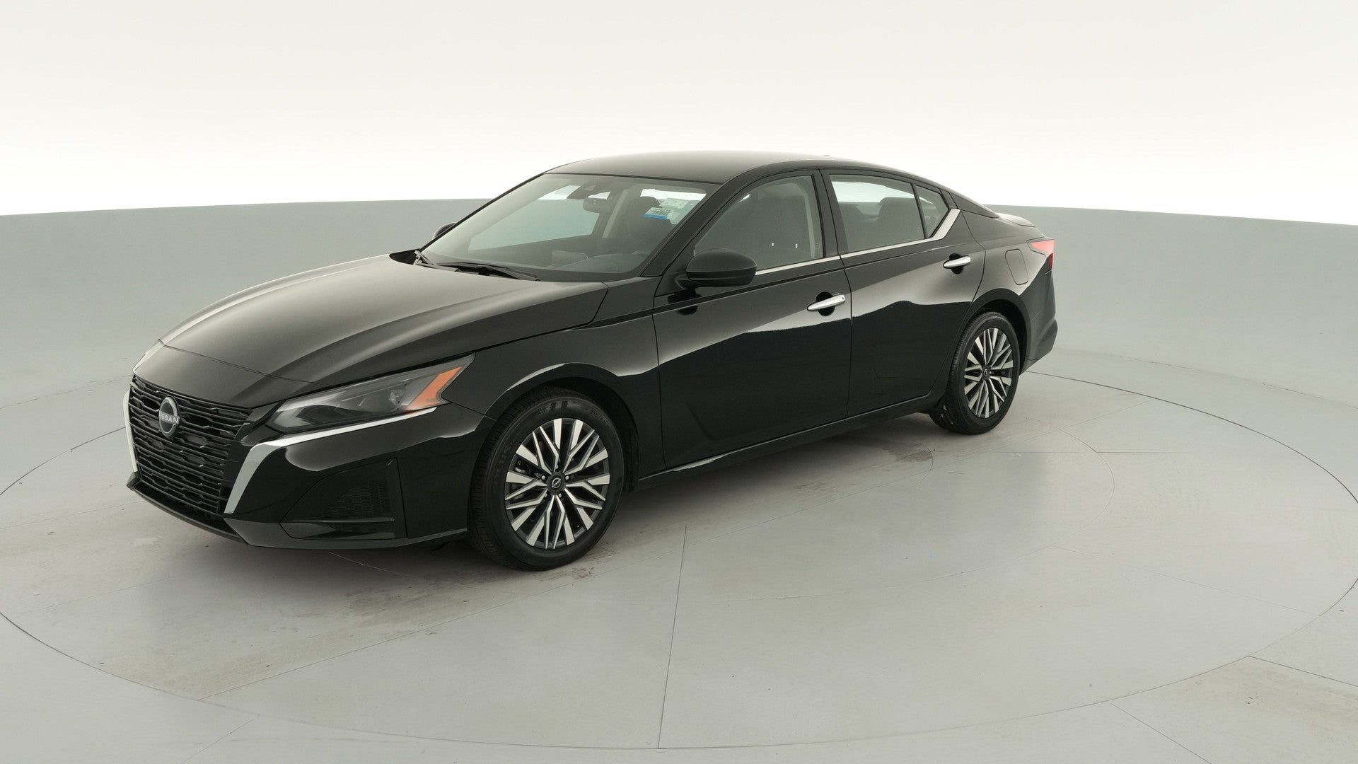2025 Nissan Altima vehicle photo