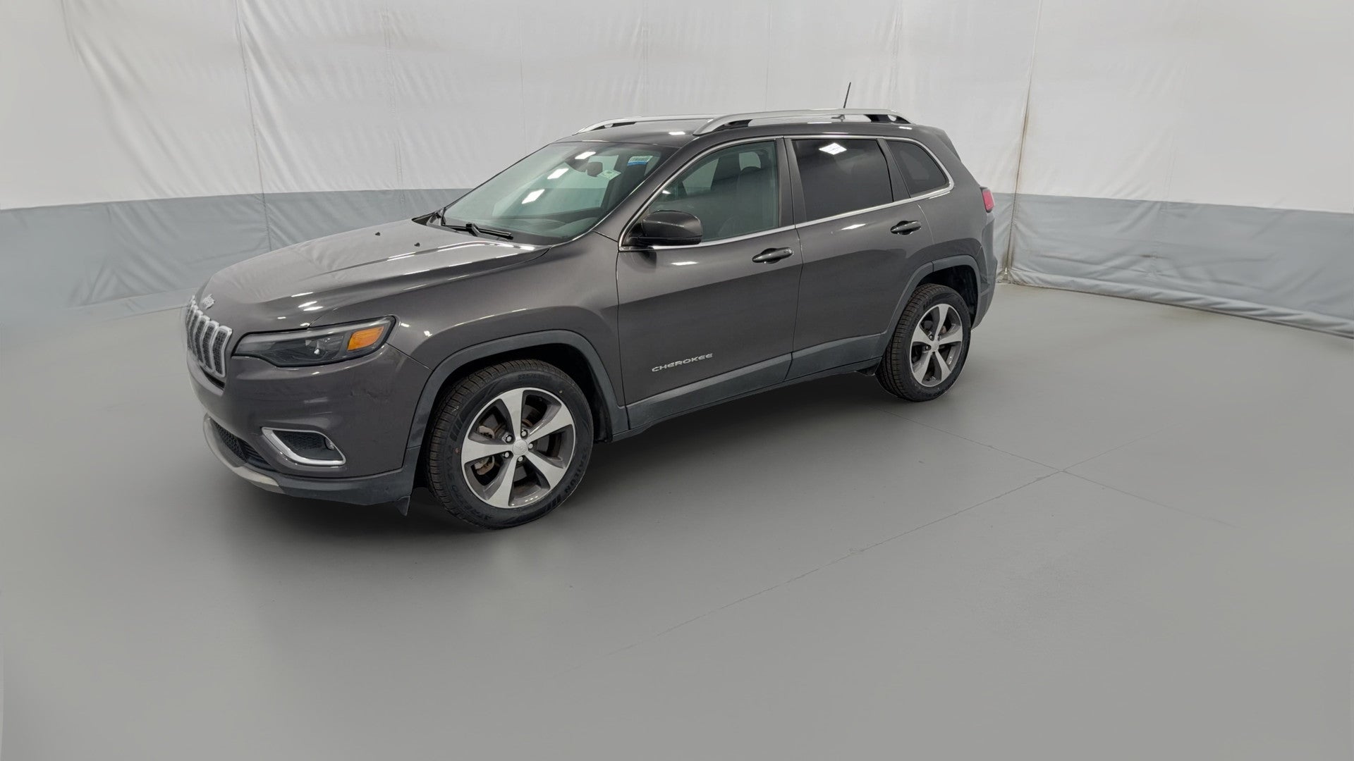 2019 Jeep Cherokee vehicle photo