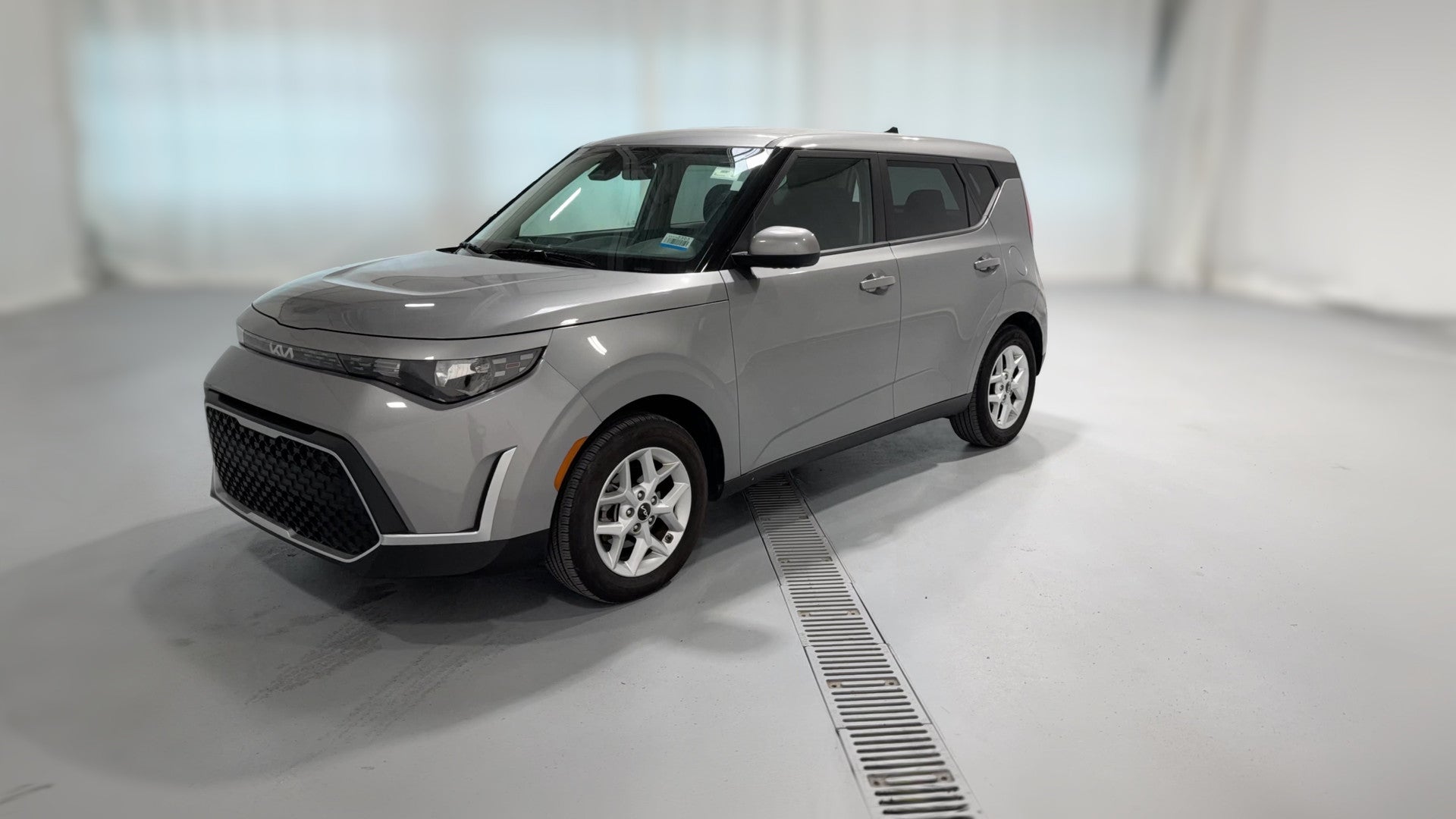 2025 Kia Soul vehicle photo
