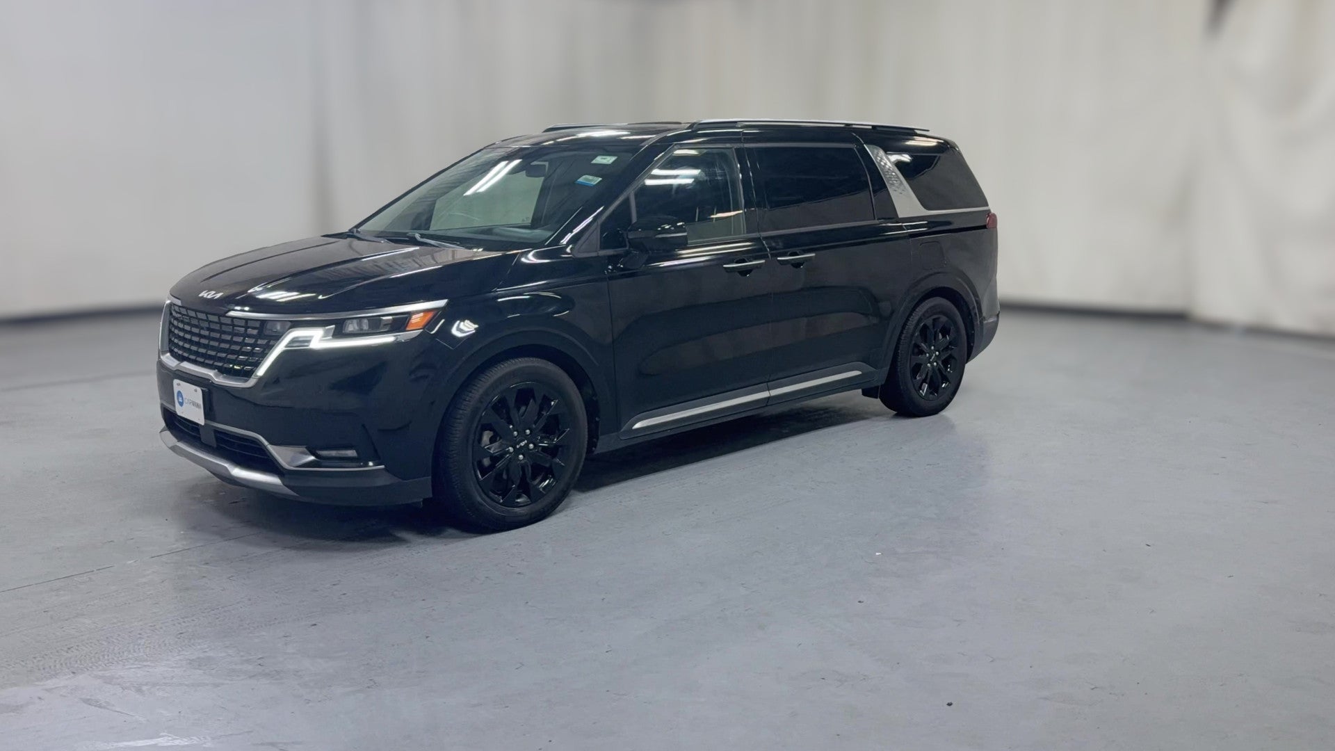 2022 Kia Carnival vehicle photo
