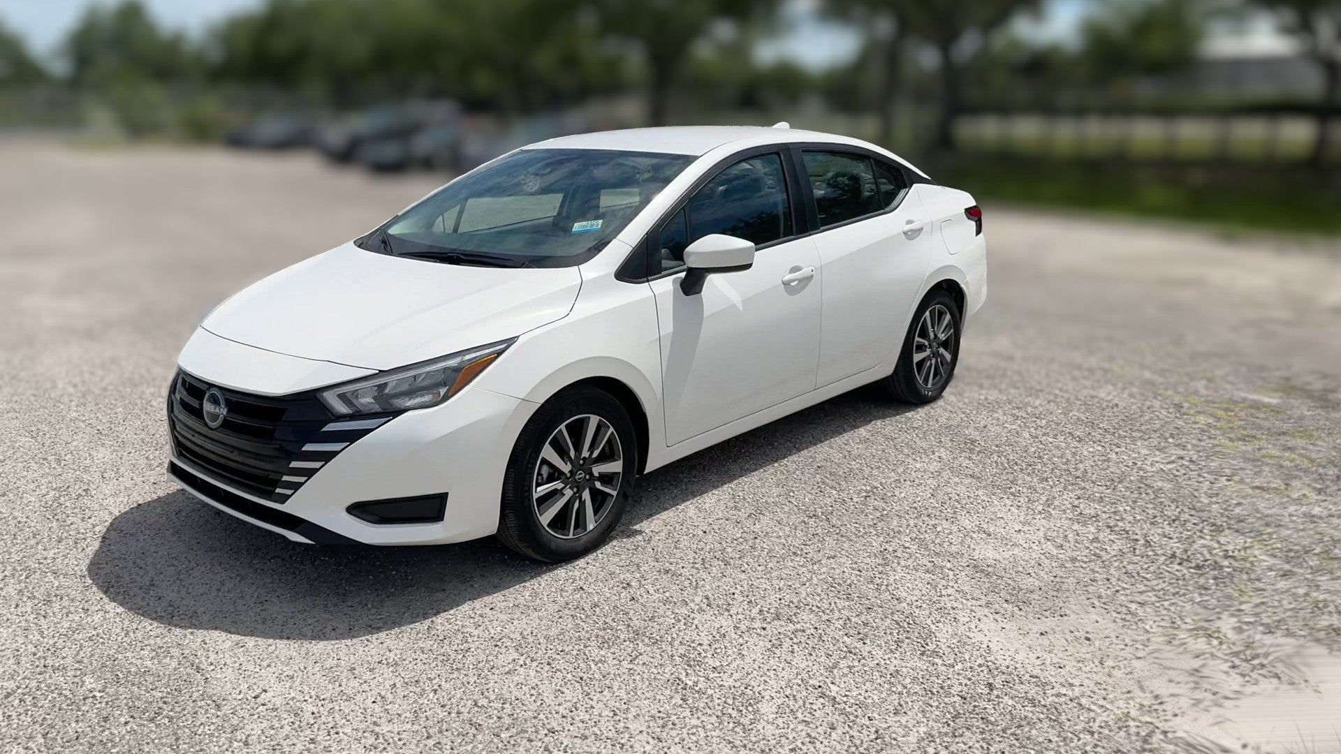 2025 Nissan Versa vehicle photo