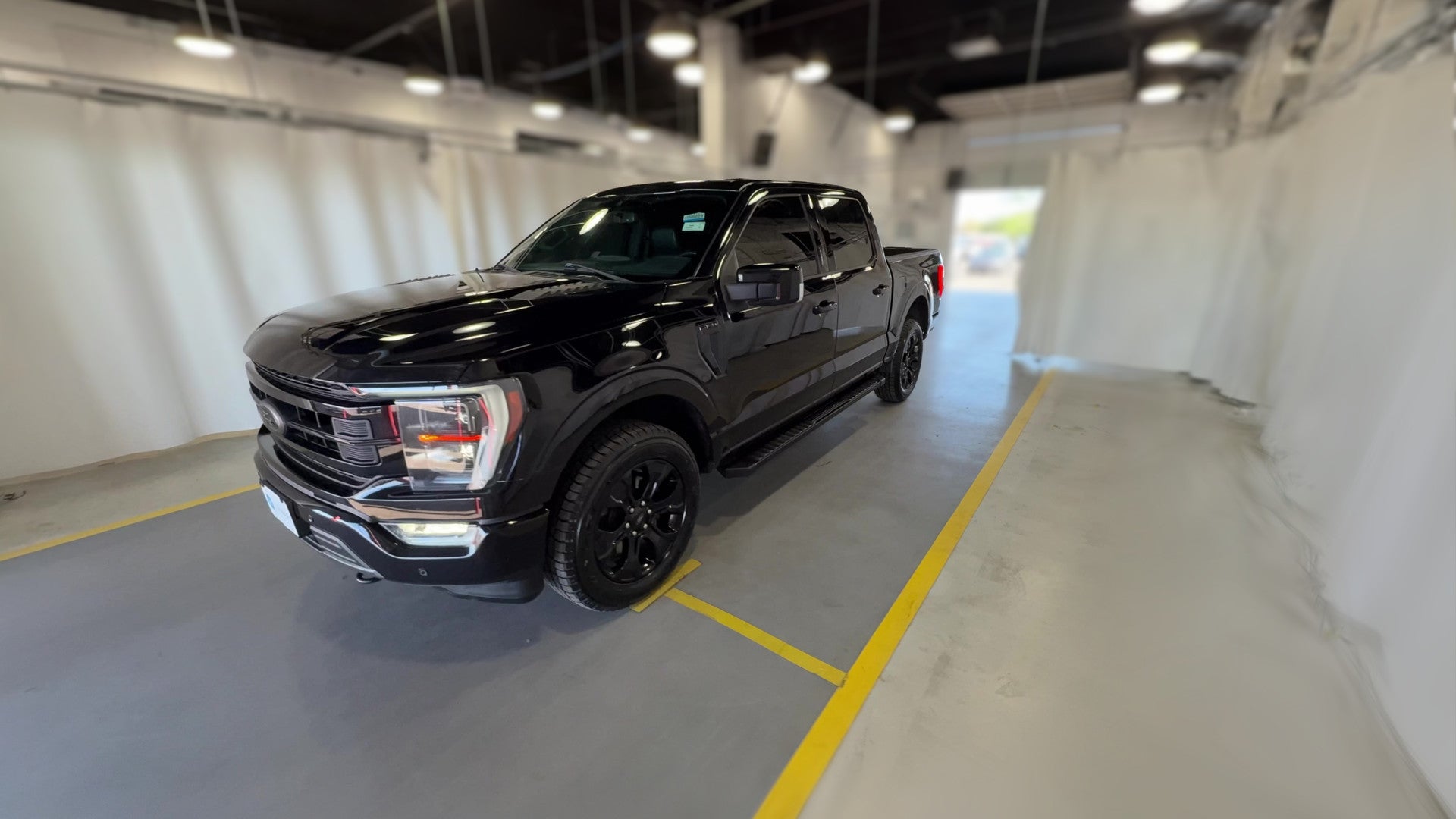 2022 Ford F150 SuperCrew Cab vehicle photo