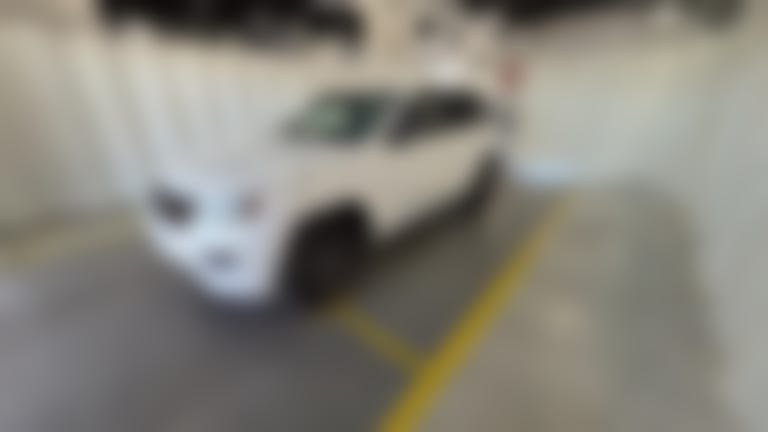 2021 Jeep Grand Cherokee vehicle photo