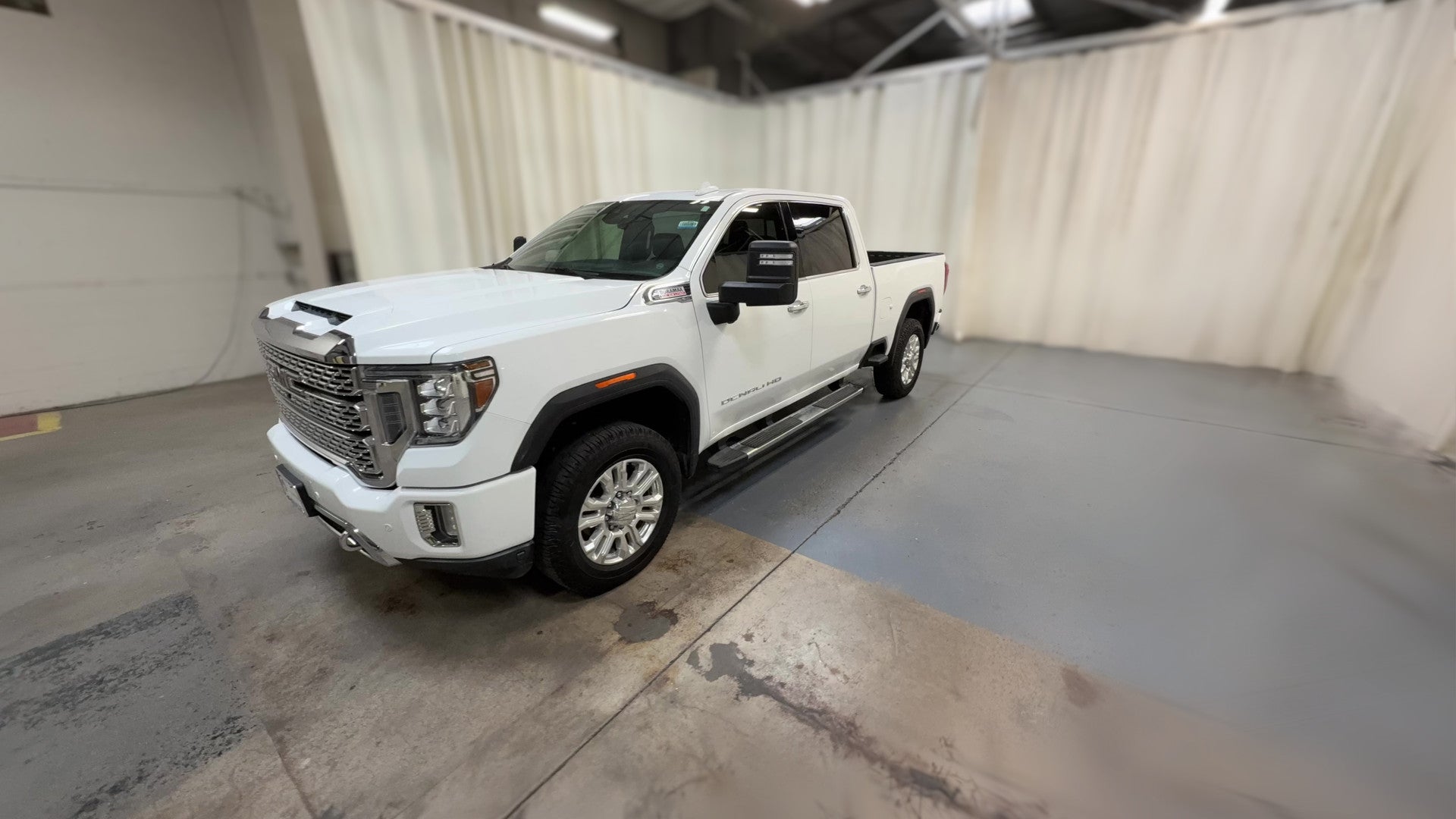 2022 GMC Sierra 2500 HD Crew Cab vehicle photo