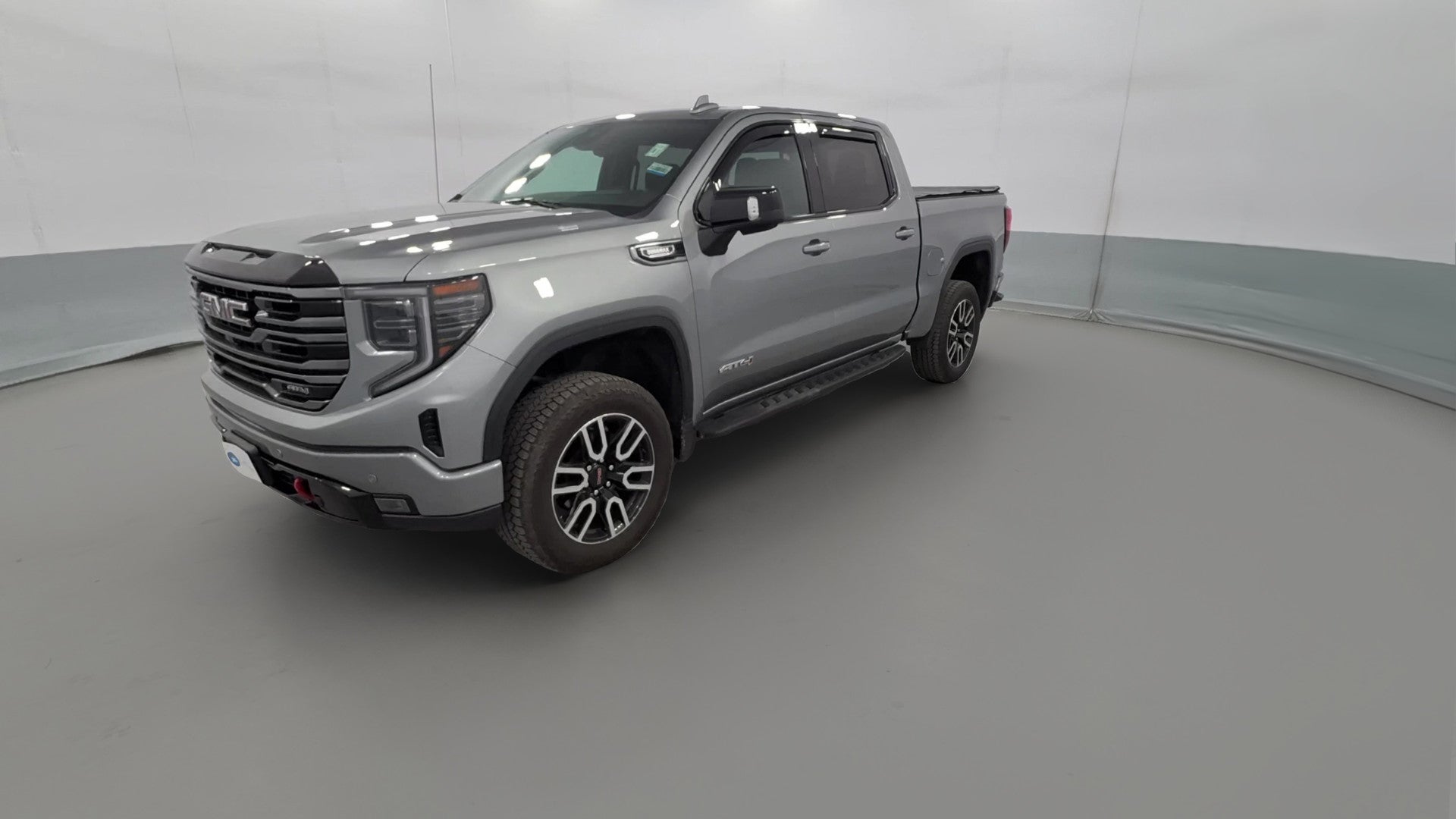 2025 GMC Sierra 1500 Crew Cab vehicle photo