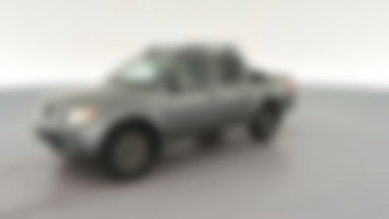 2017 Nissan Frontier Crew Cab vehicle photo