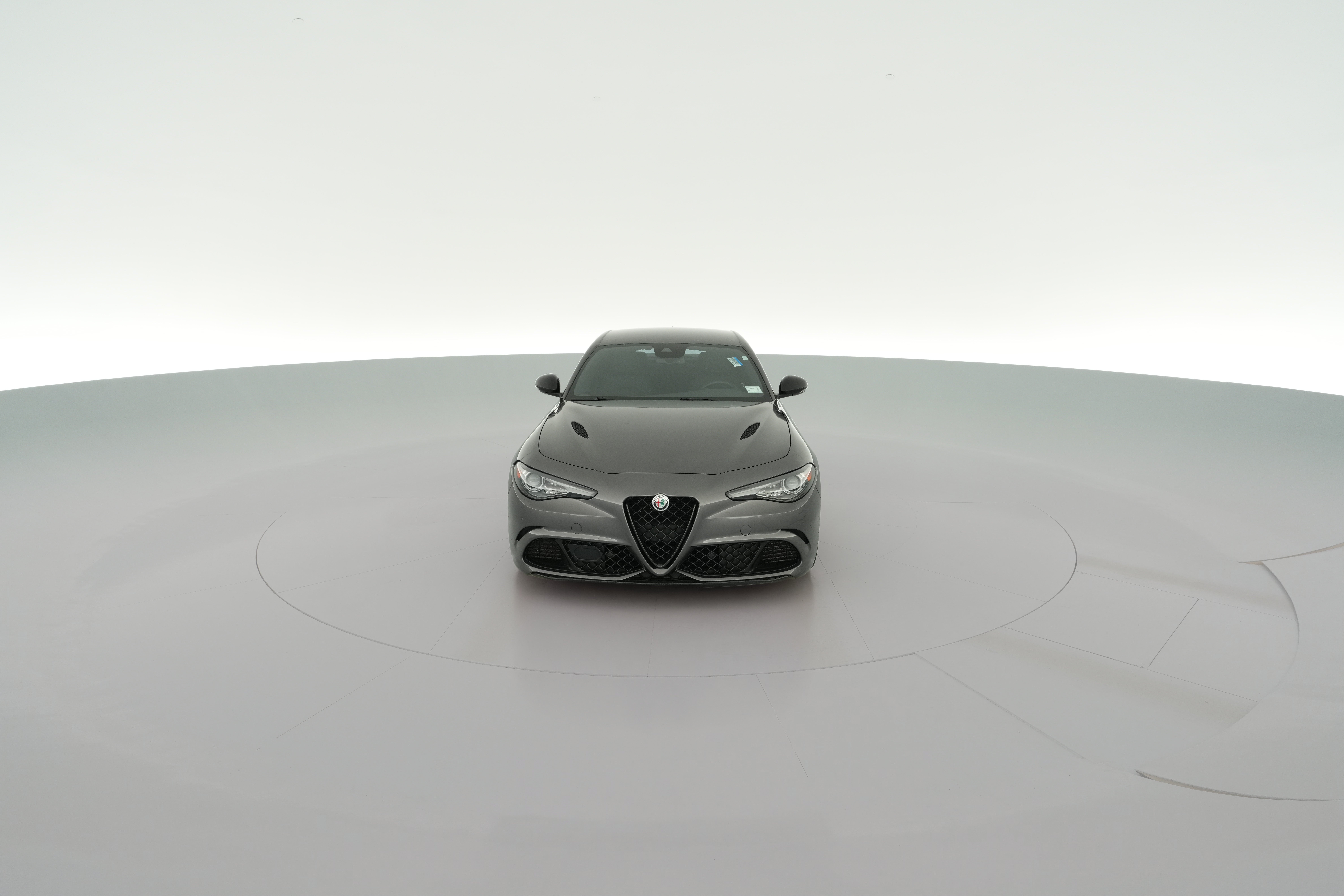 2022 Alfa Romeo Giulia Quadrifoglio - Photo 26