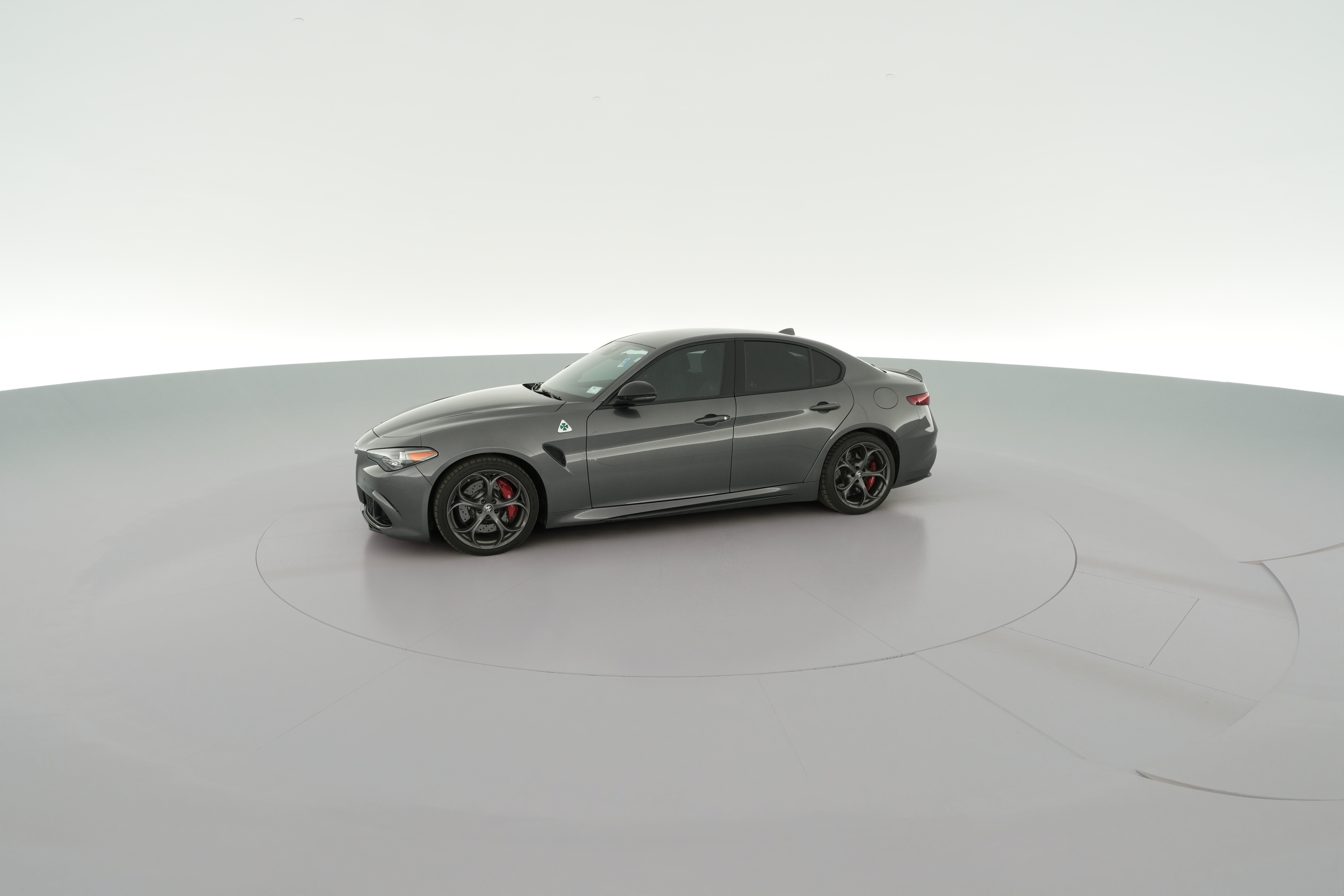 2022 Alfa Romeo Giulia Quadrifoglio - Photo 29