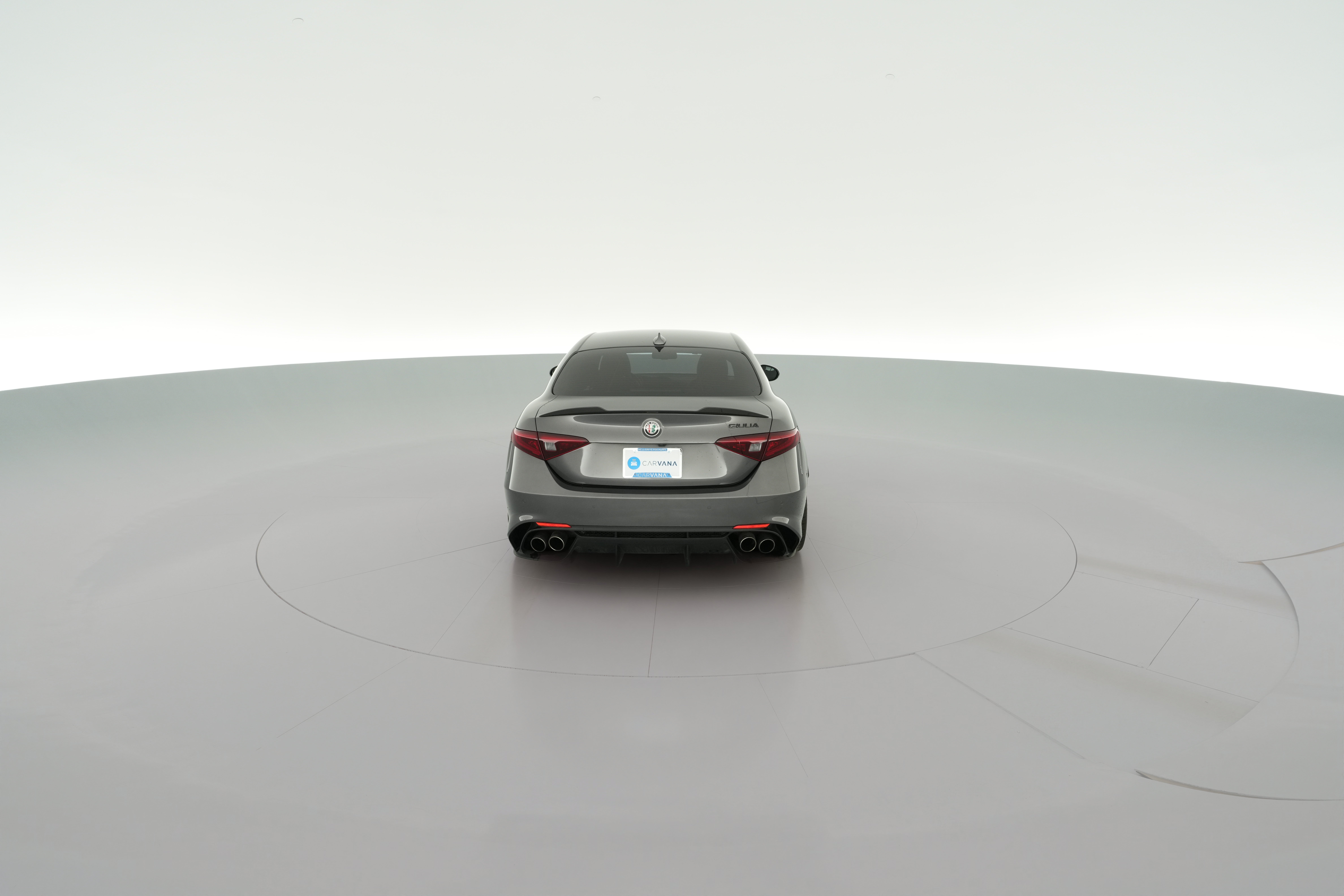 2022 Alfa Romeo Giulia Quadrifoglio - Photo 34