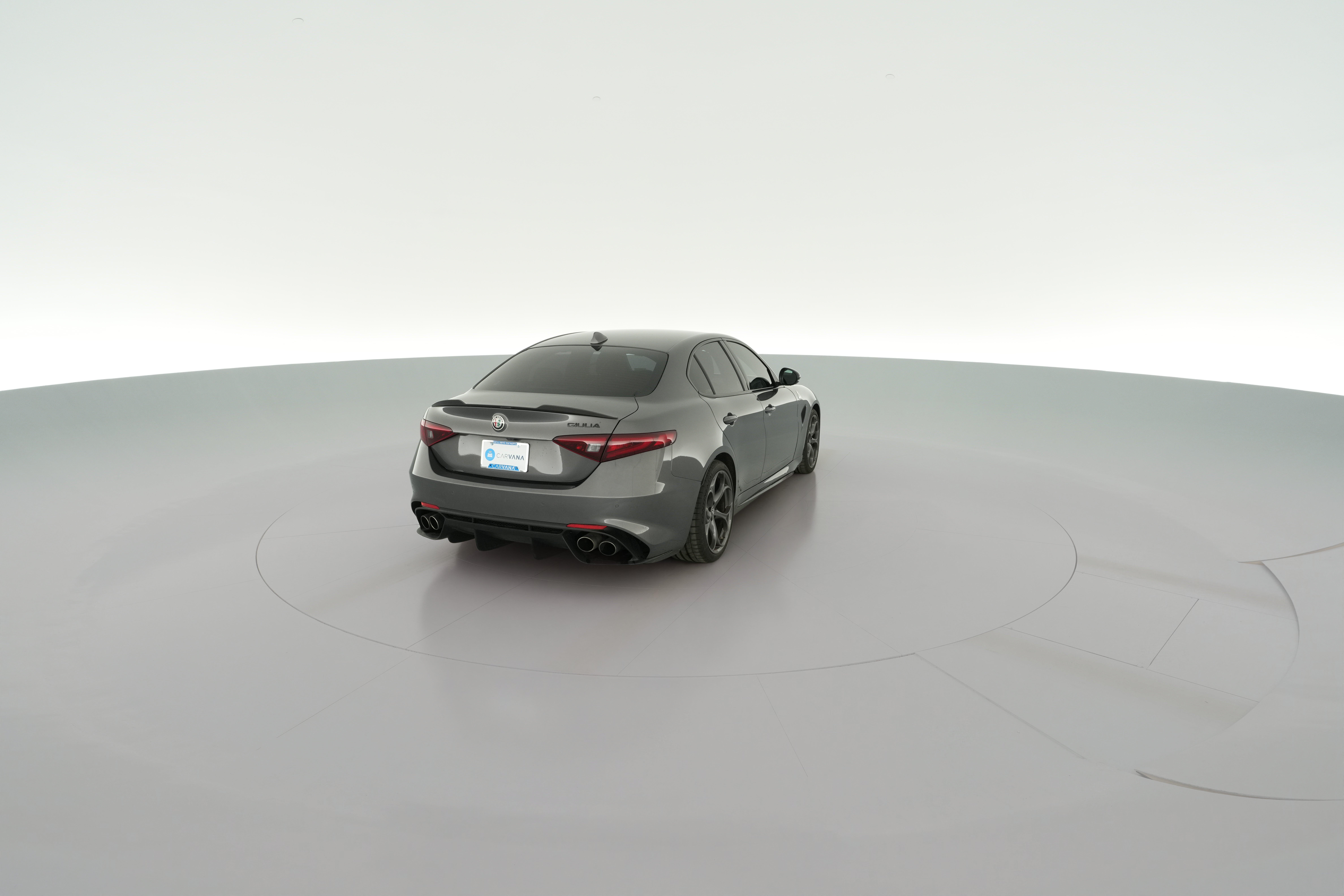 2022 Alfa Romeo Giulia Quadrifoglio - Photo 35