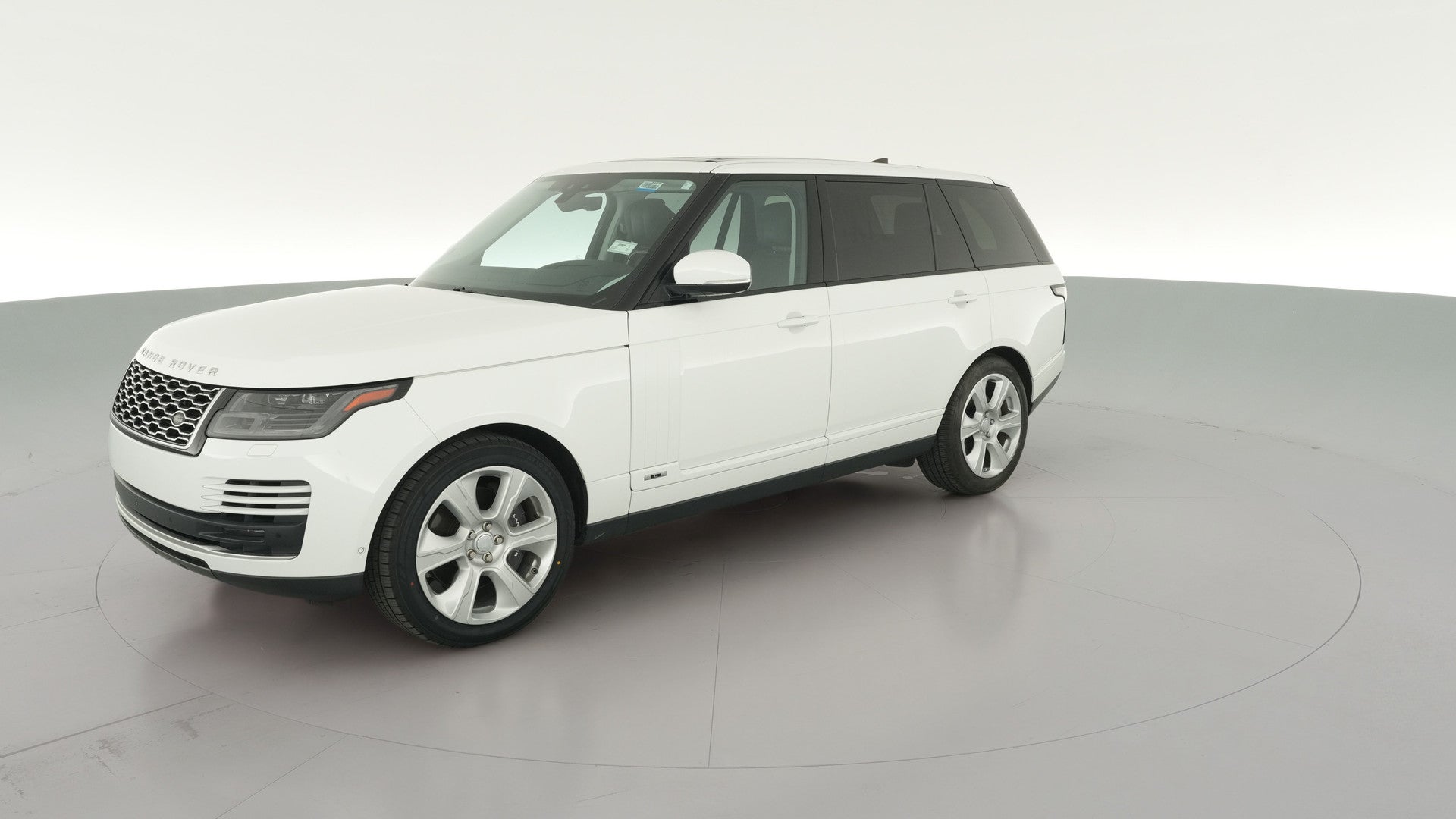 2018 Land Rover Range Rover vehicle photo
