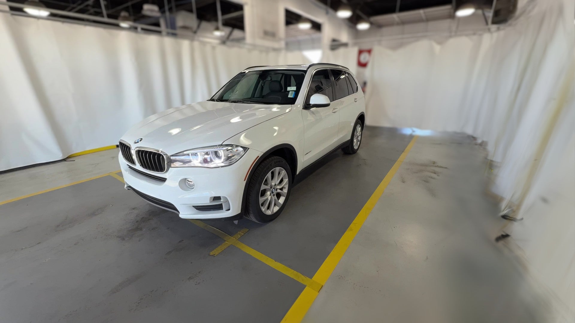 2016 BMW X5 vehicle photo