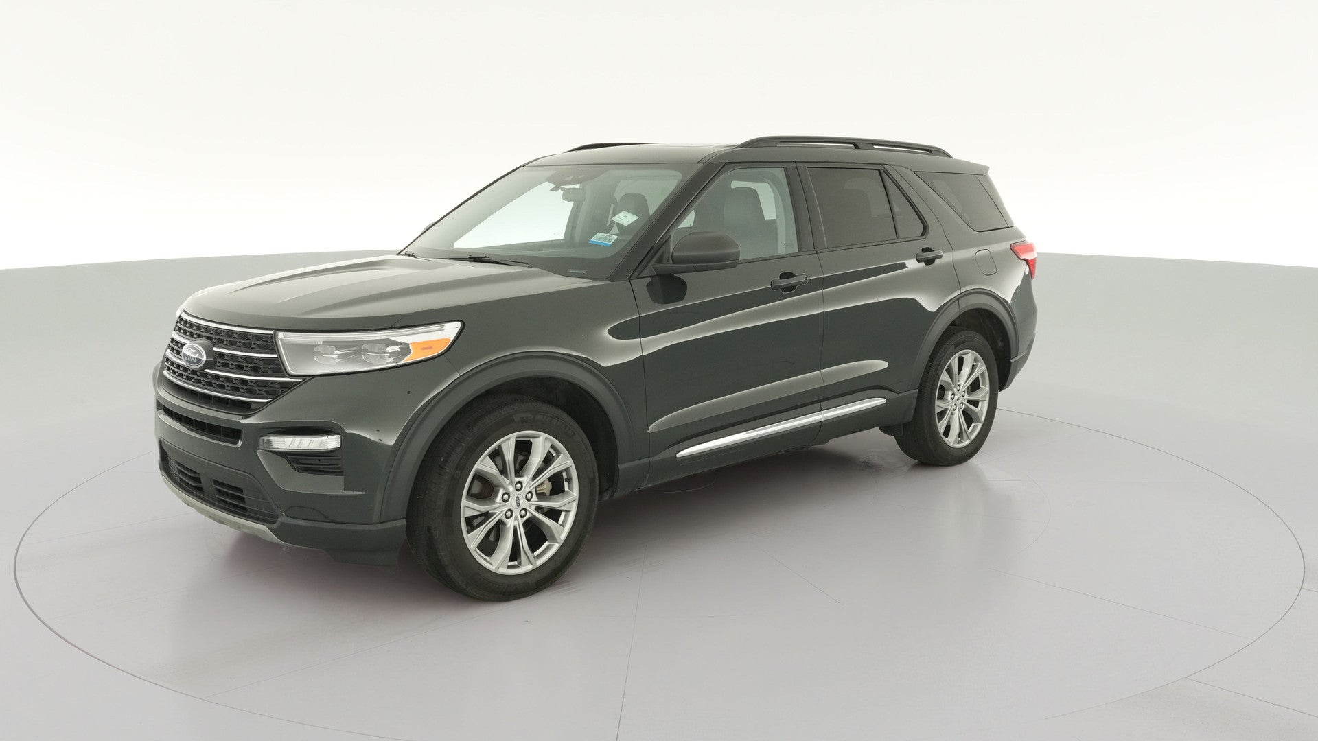 2023 Ford Explorer vehicle photo