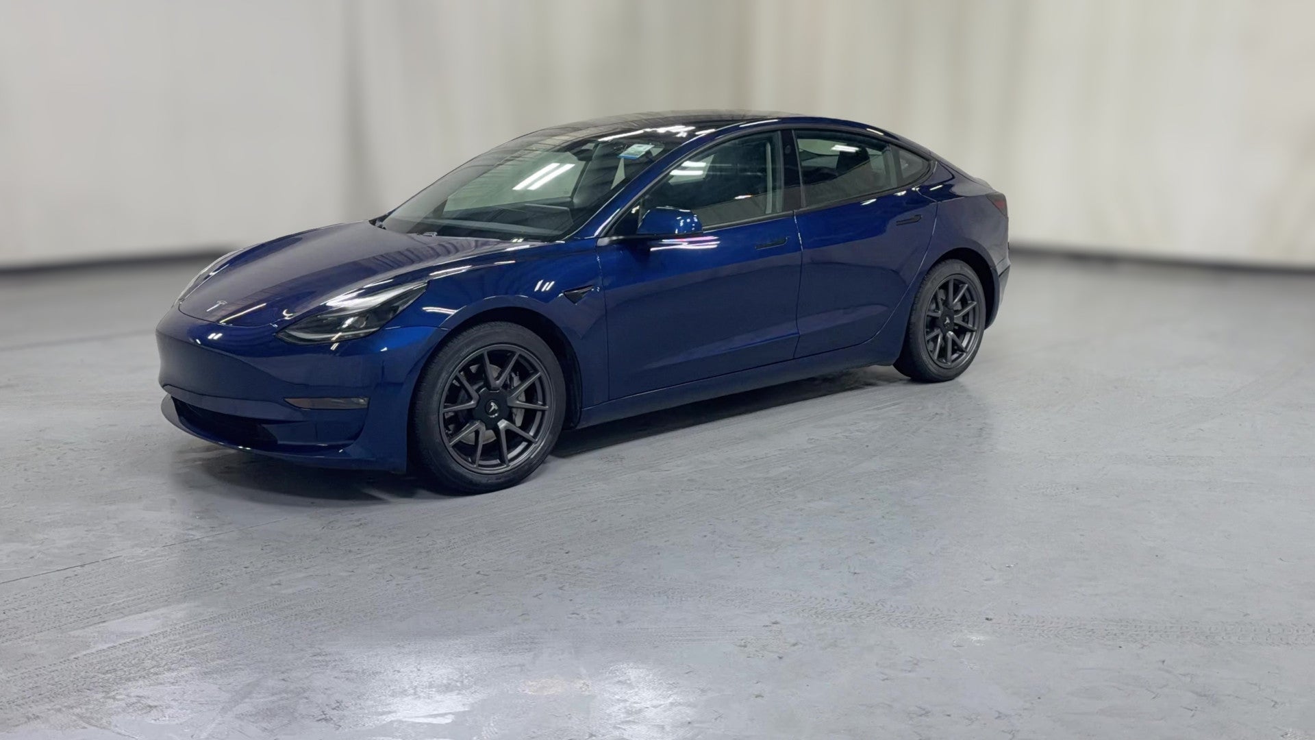 2021 Tesla Model 3 vehicle photo
