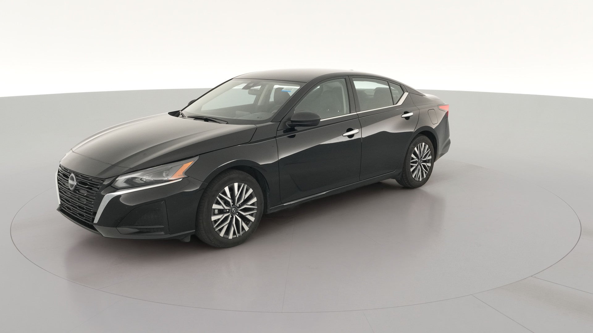 2025 Nissan Altima vehicle photo