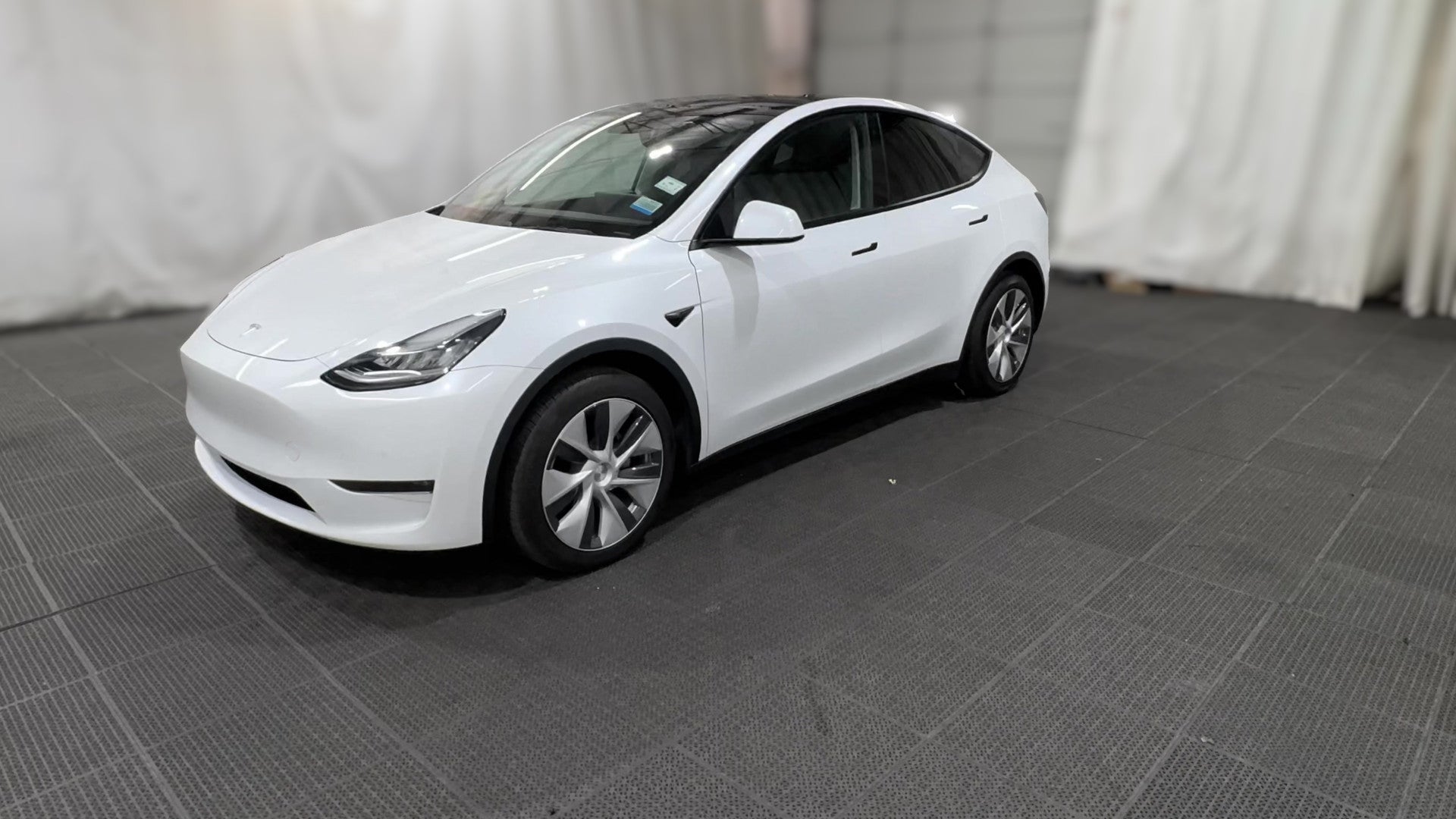 2020 Tesla Model Y vehicle photo