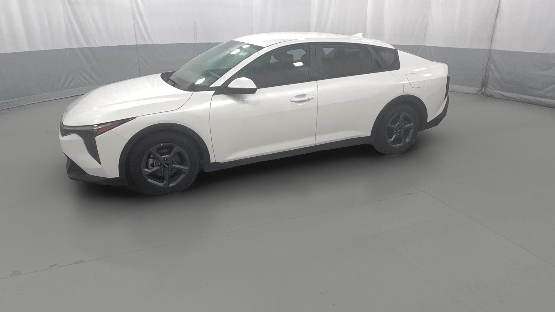 2025 Kia K4 vehicle photo