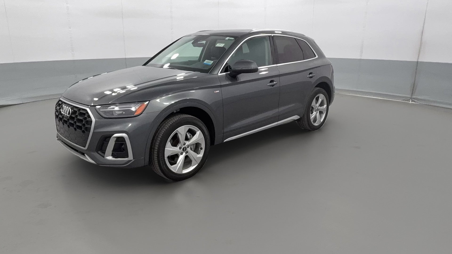 2023 Audi Q5 vehicle photo