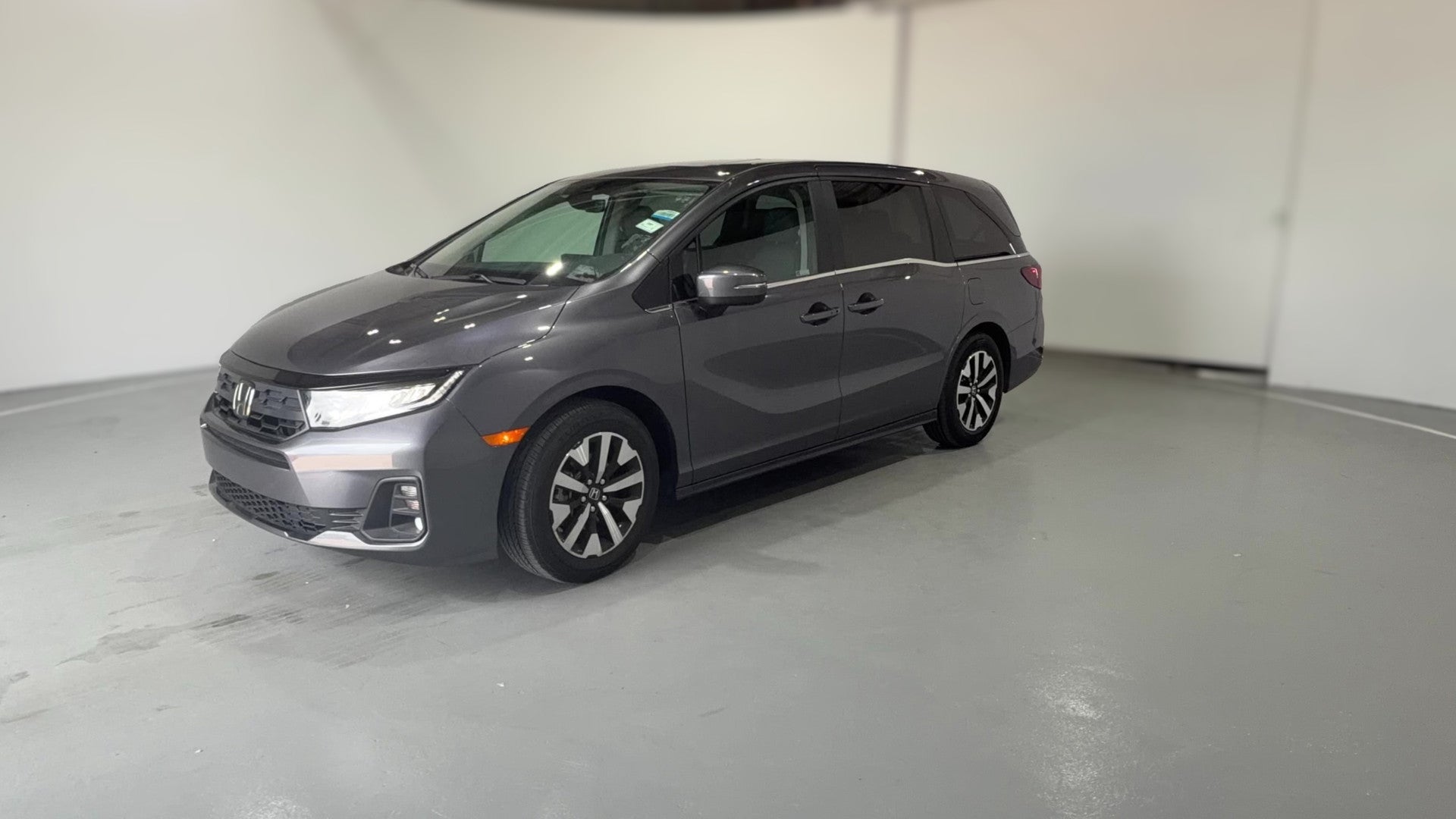 2025 Honda Odyssey vehicle photo