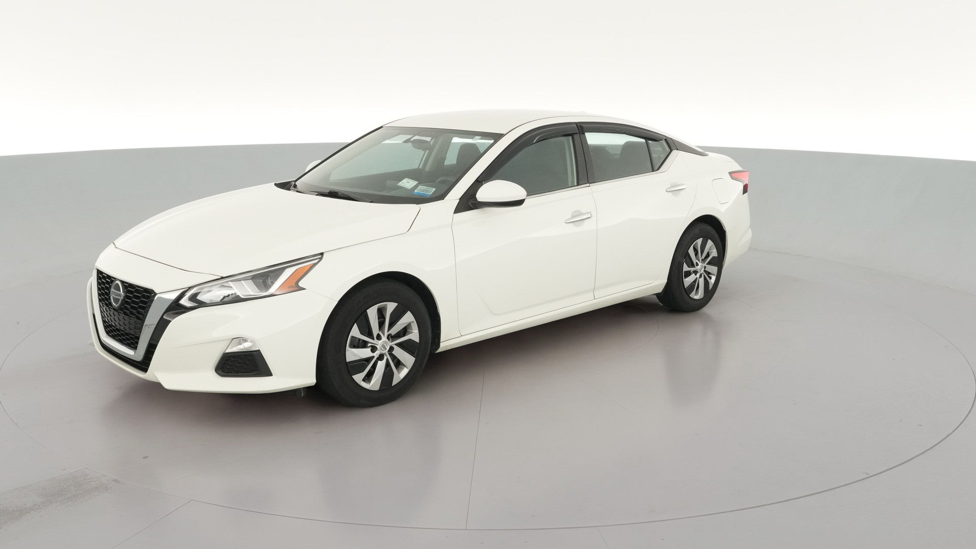2020 Nissan Altima vehicle photo