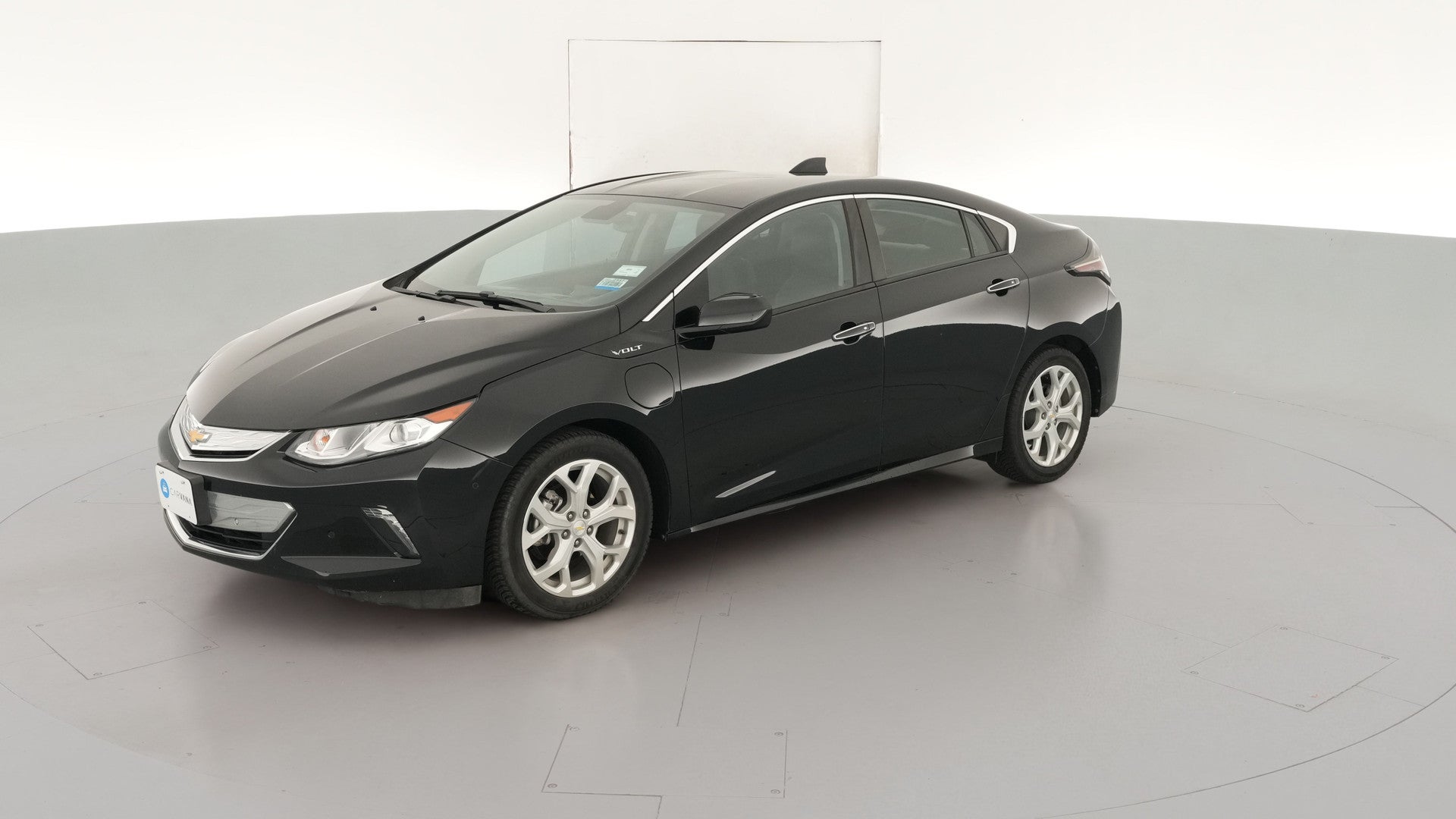 2017 Chevrolet Volt vehicle photo