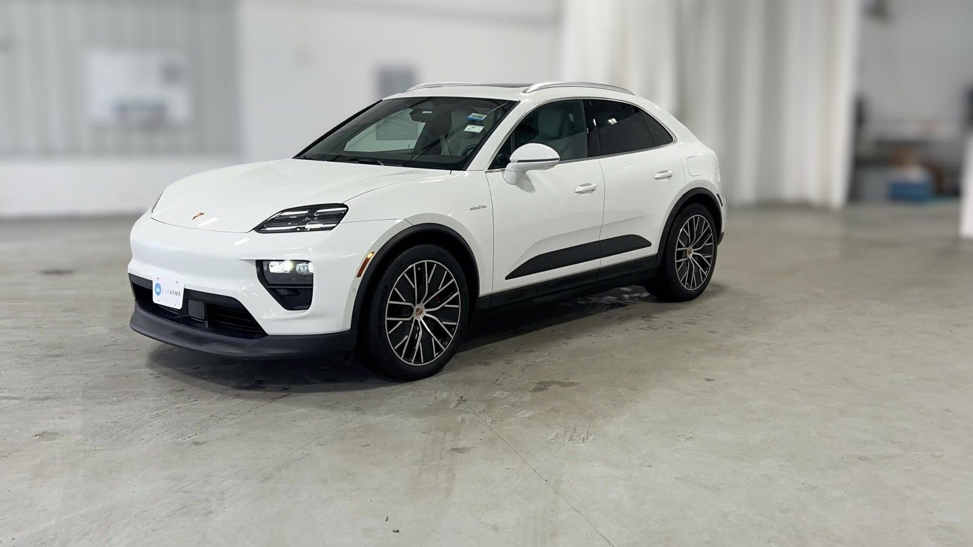 2025 Porsche Macan Electric vehicle photo