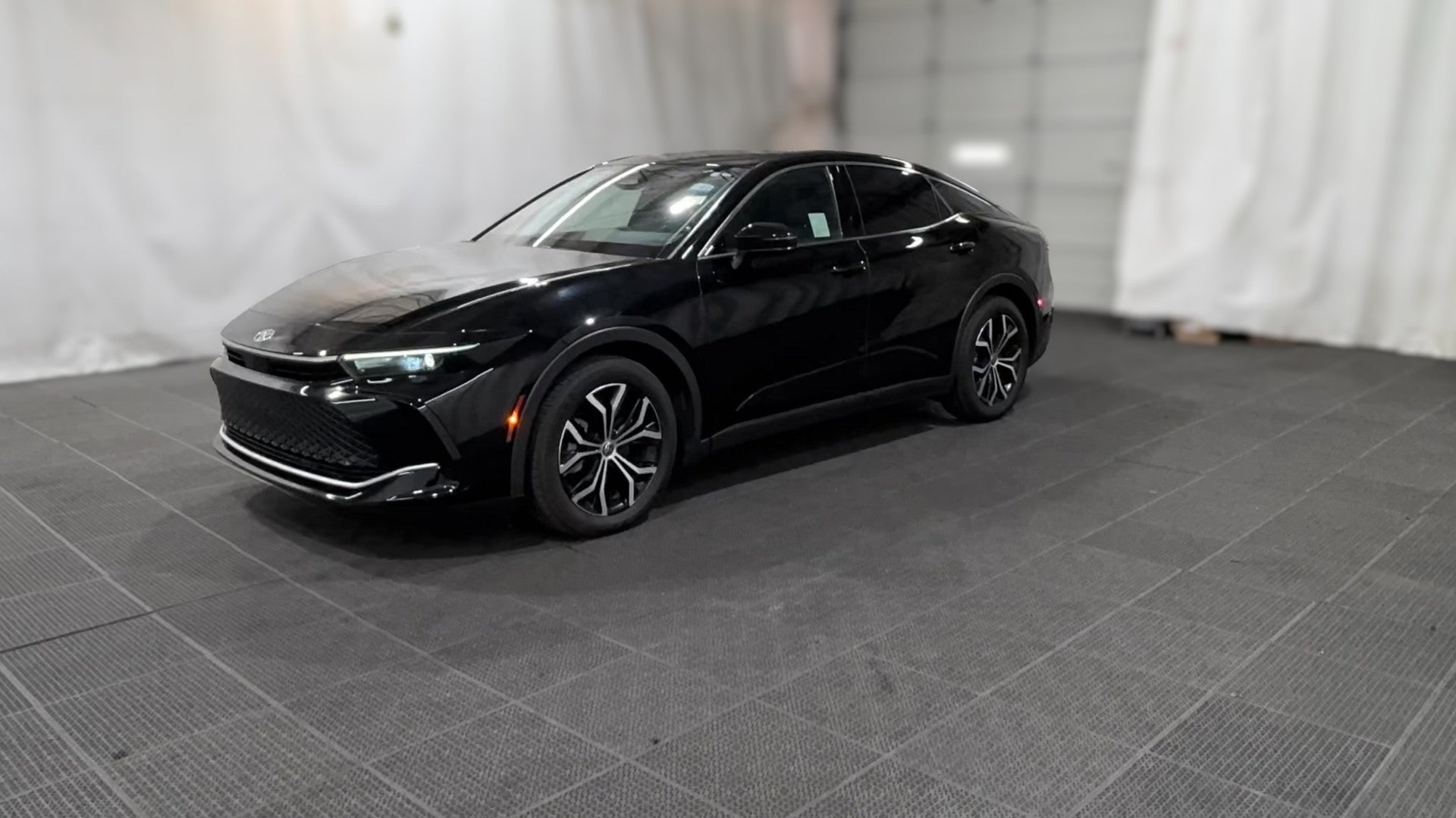 2024 Toyota Crown vehicle photo