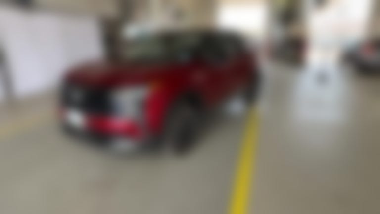 2025 Nissan Kicks vehicle photo