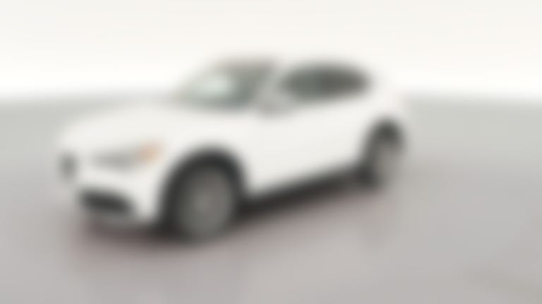 2019 Alfa Romeo Stelvio vehicle photo