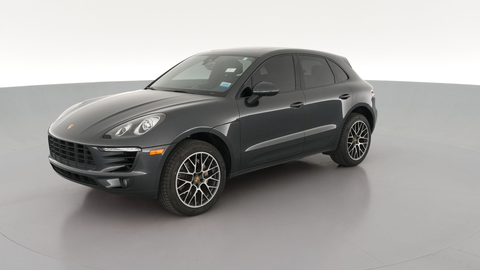 2018 Porsche Macan vehicle photo