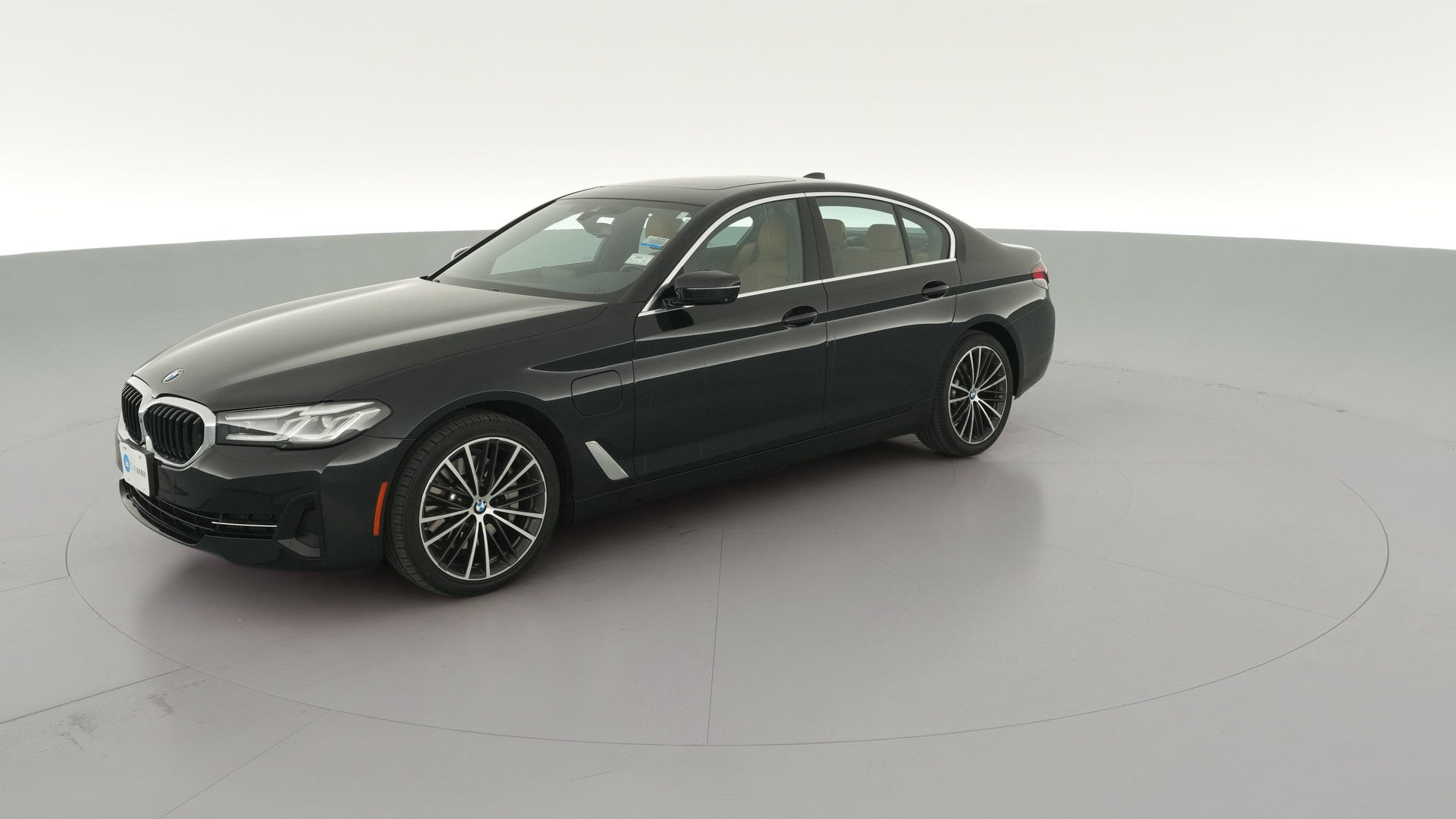2021 BMW 5 Series vehicle photo