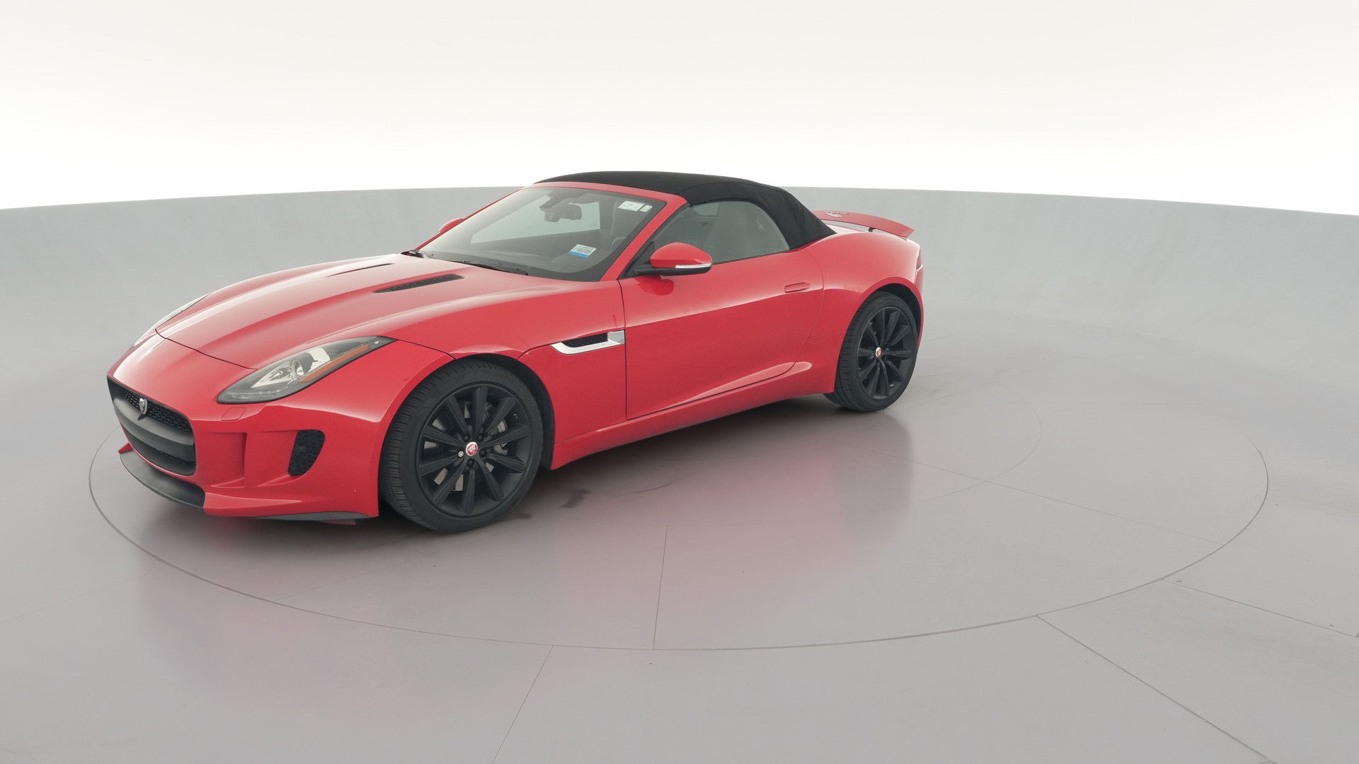 2015 Jaguar F-TYPE vehicle photo