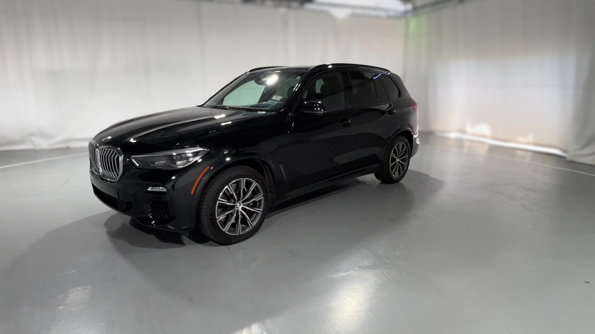 2019 BMW X5 vehicle photo