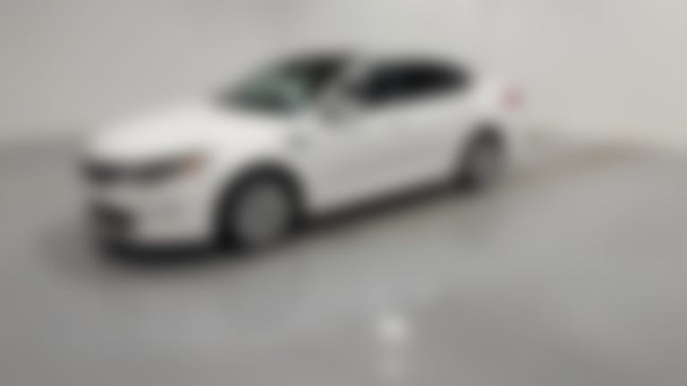 2017 Kia Optima vehicle photo