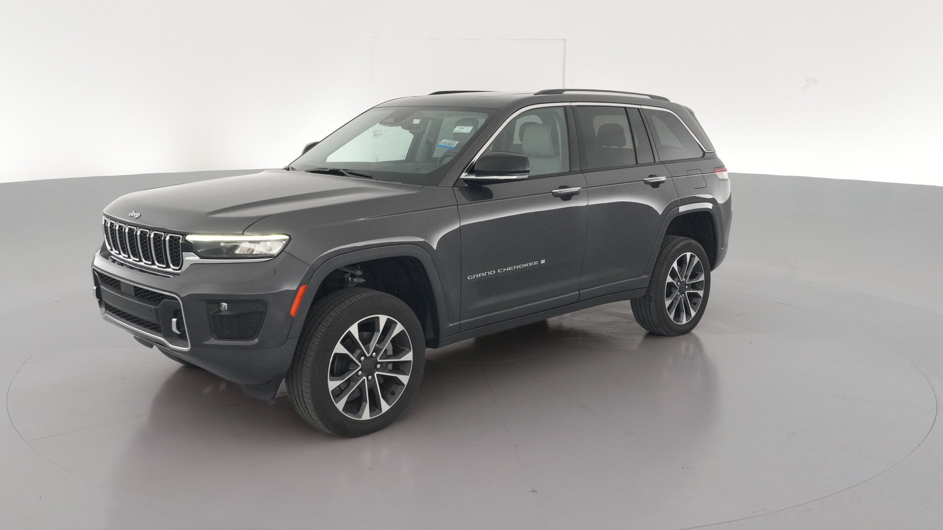 2022 Jeep Grand Cherokee vehicle photo