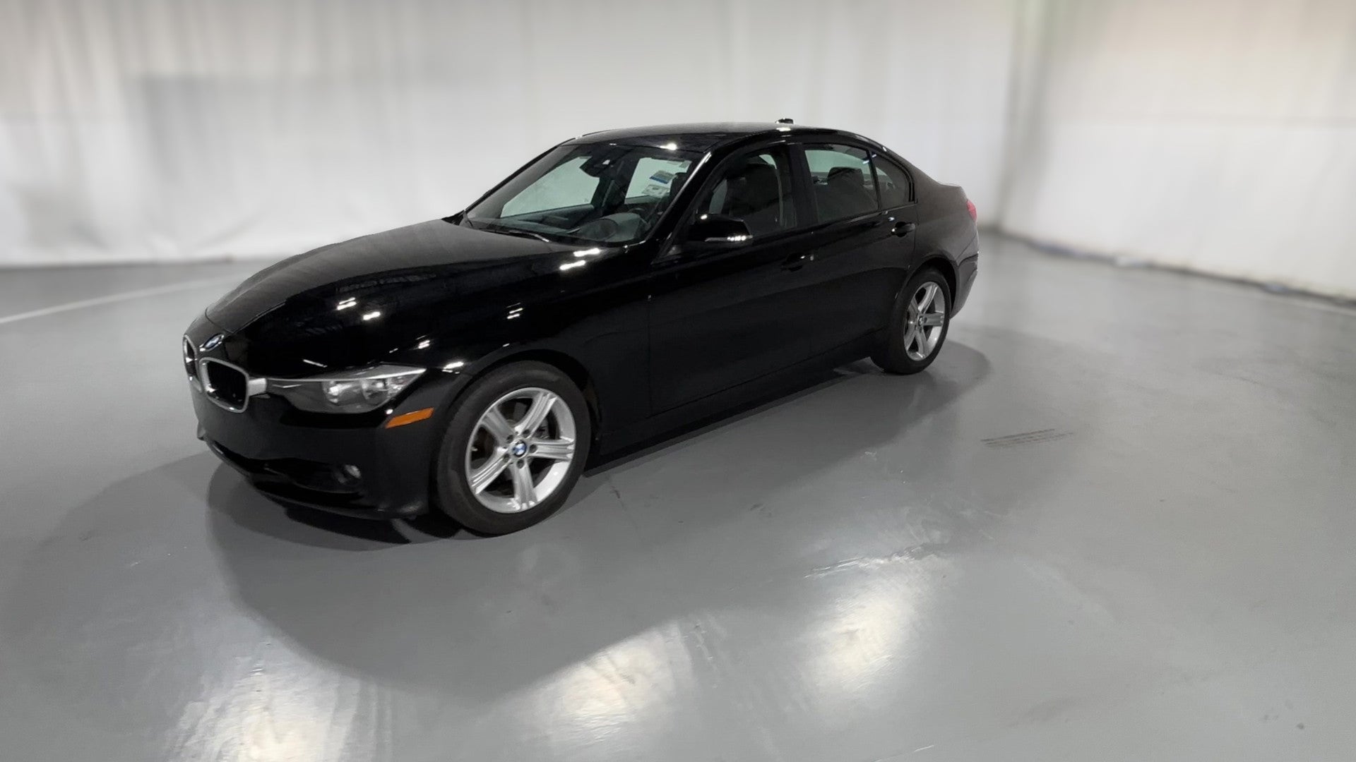 2012 BMW 3 Series vehicle photo