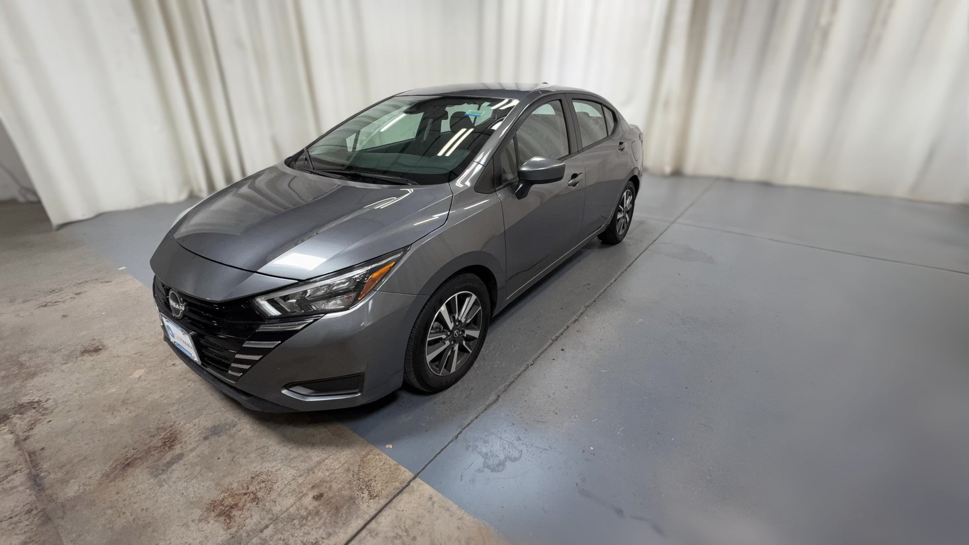 2025 Nissan Versa vehicle photo