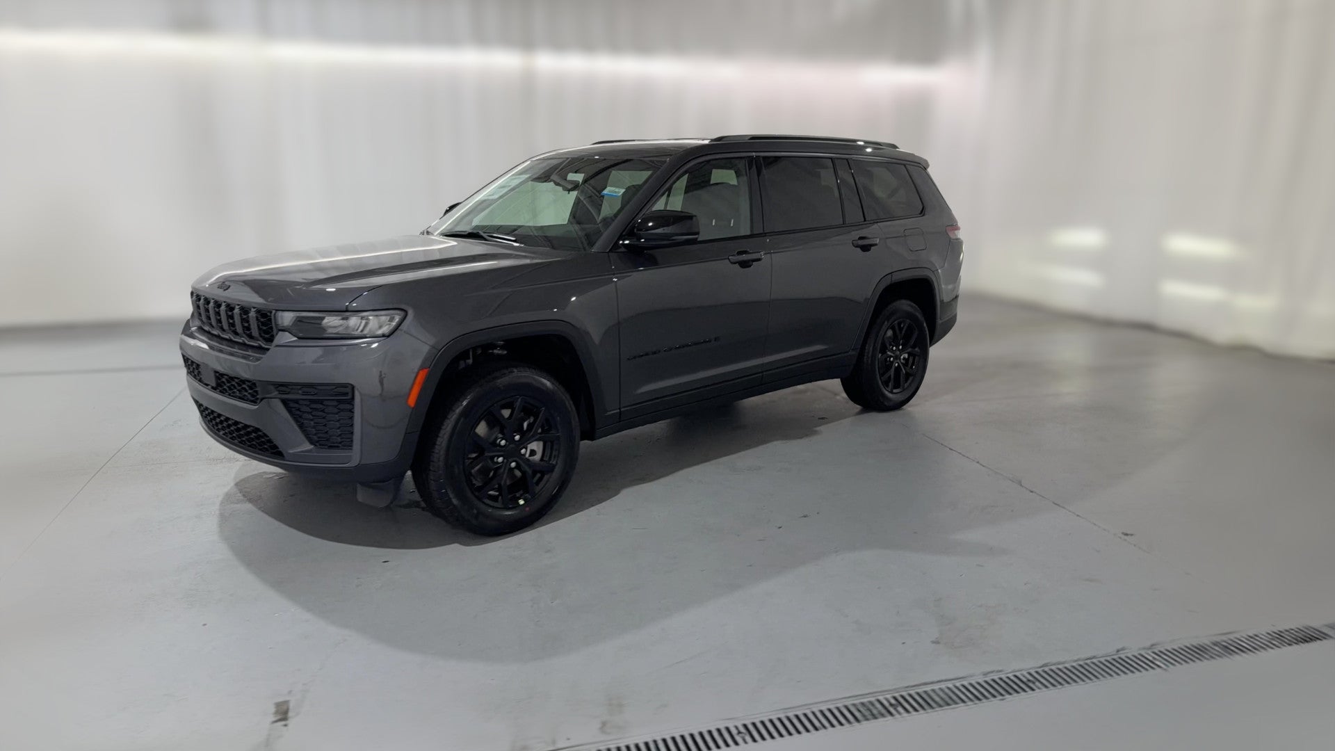 2026 Jeep Grand Cherokee L vehicle photo