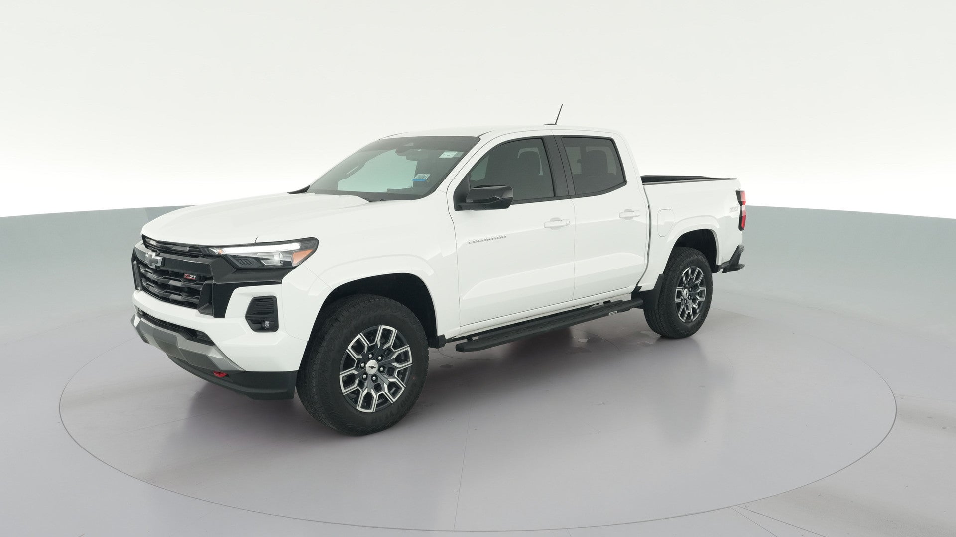2024 Chevrolet Colorado Crew Cab vehicle photo