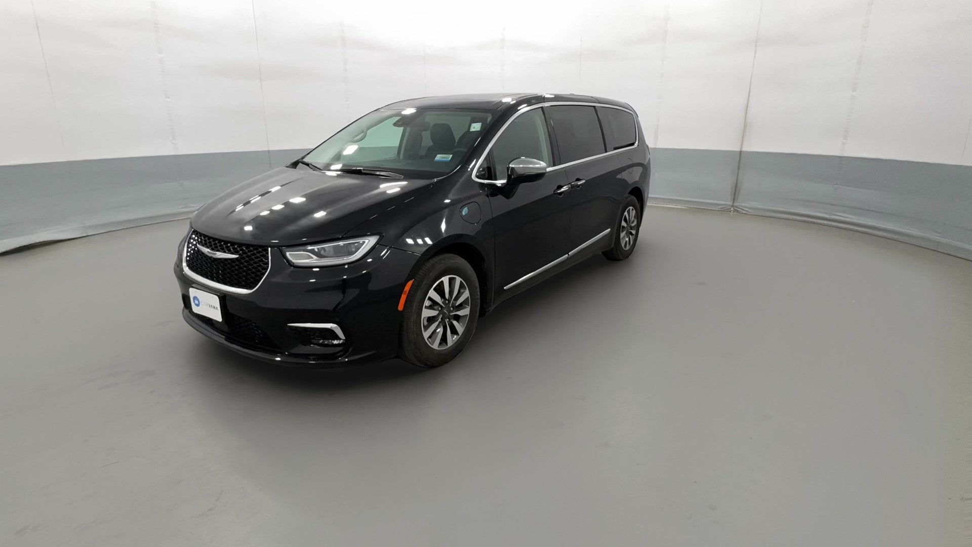 2023 Chrysler Pacifica Hybrid vehicle photo