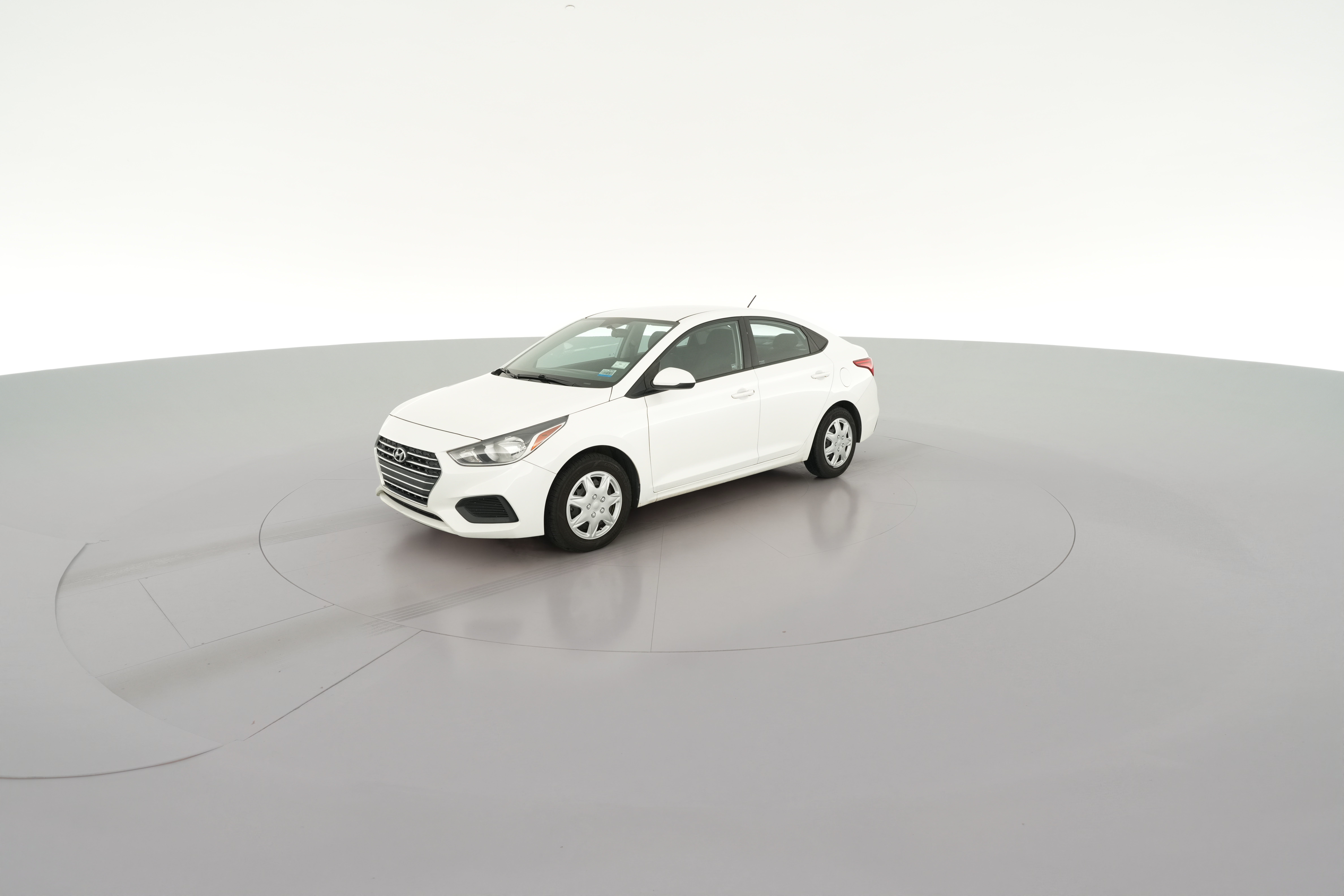 2021 Hyundai Accent SE - Photo 20