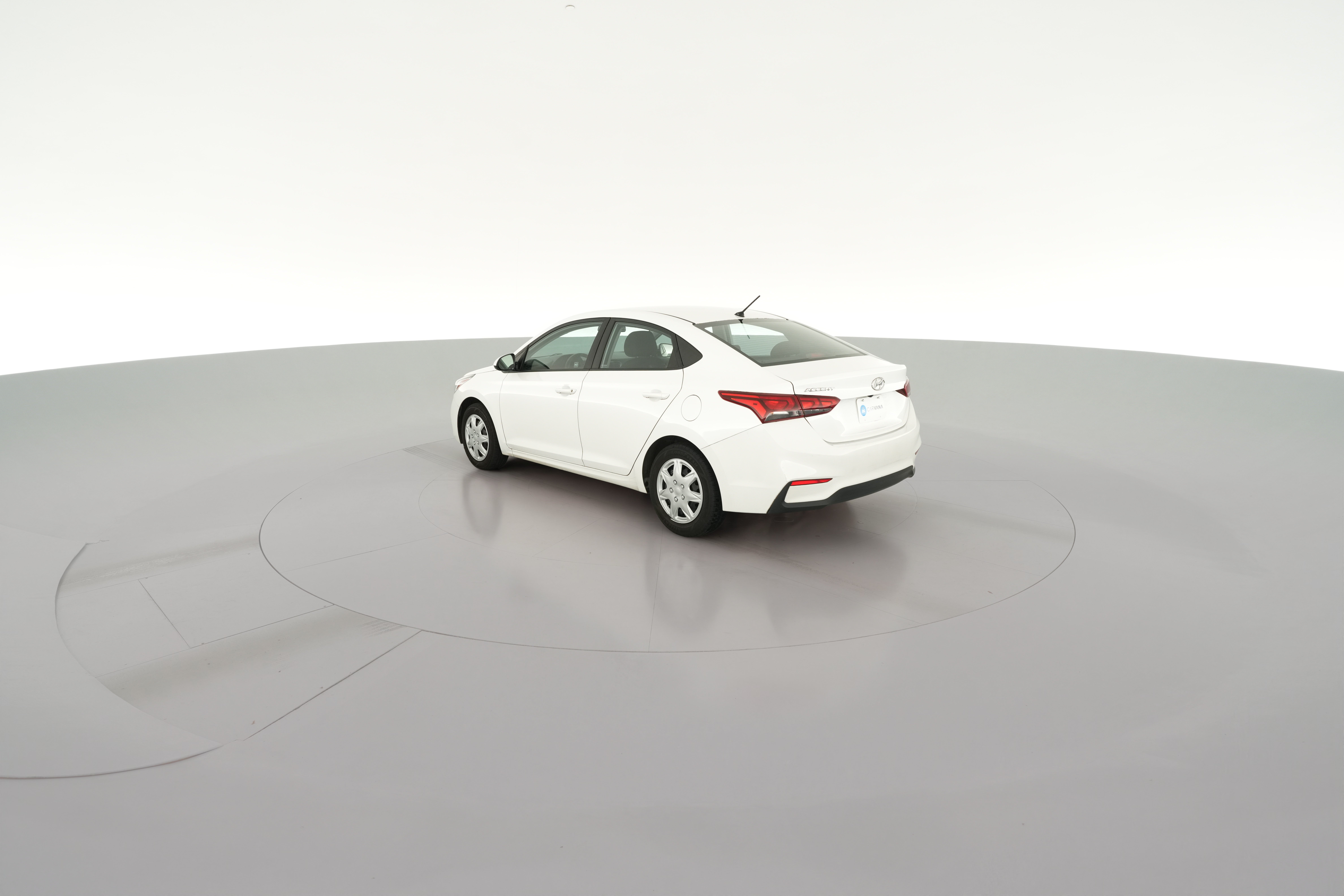 2021 Hyundai Accent SE - Photo 24