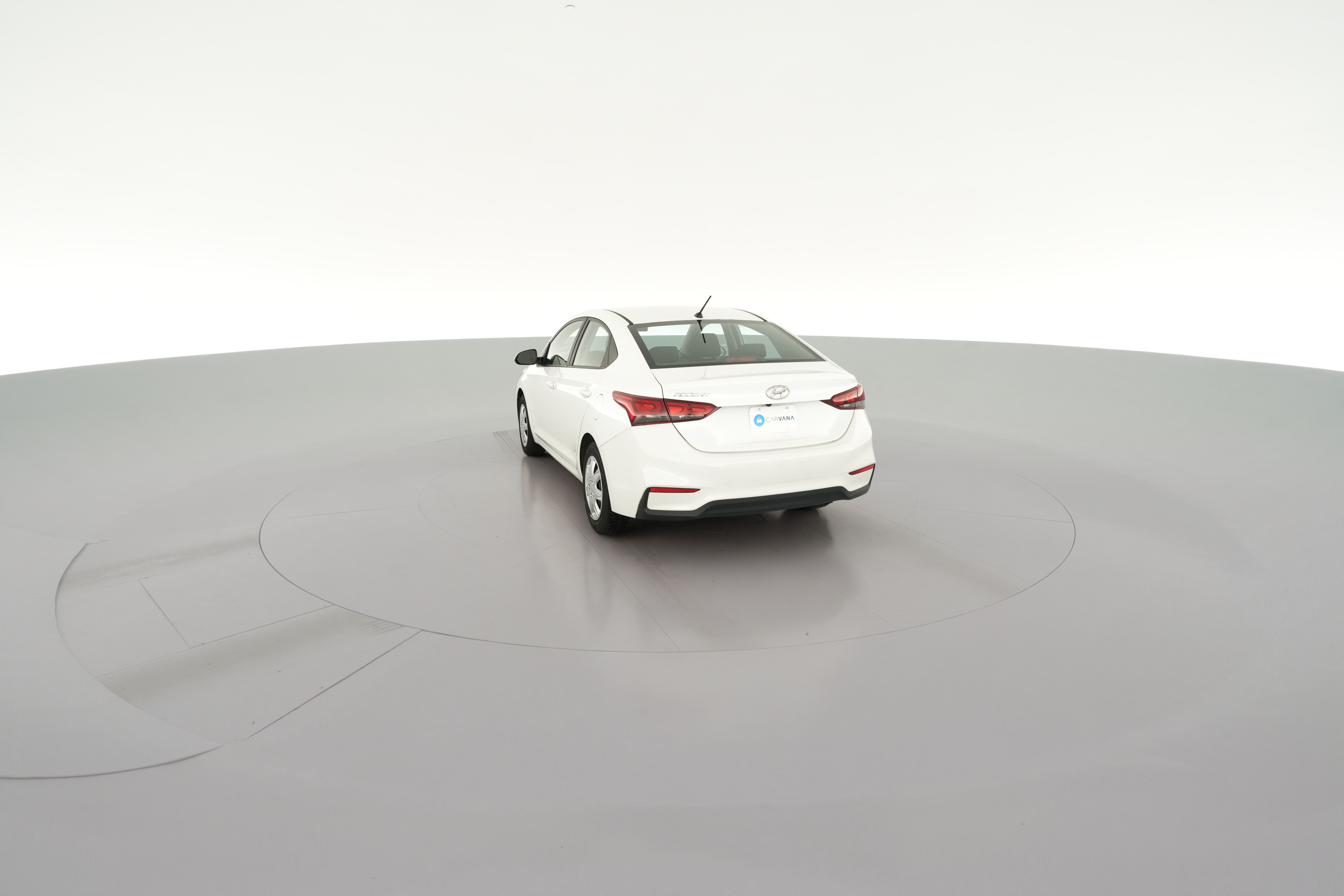 2021 Hyundai Accent SE - Photo 25